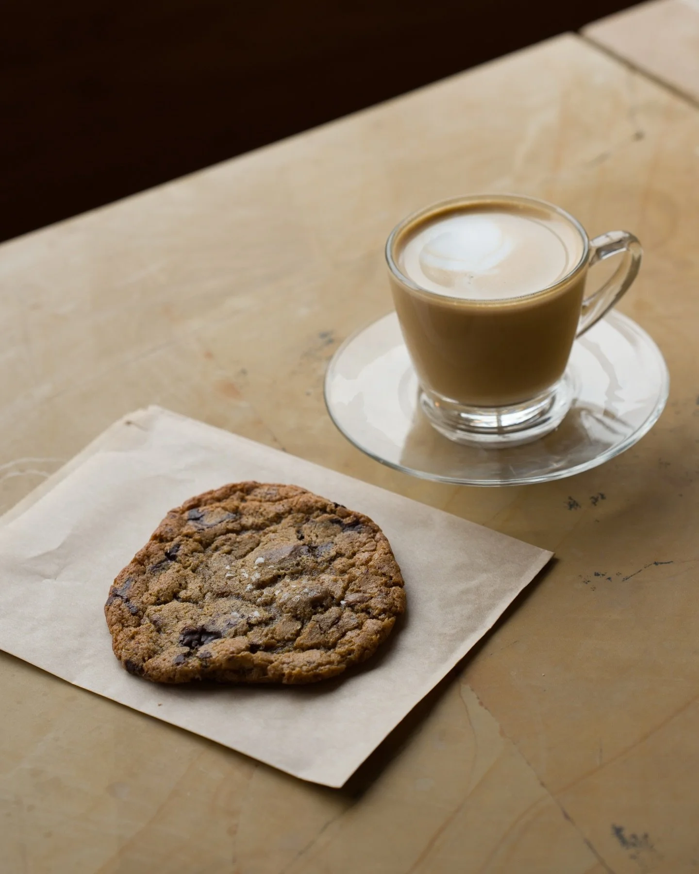 @winnernyc is popping up at Margot every day from 8am&ndash;2pm! Come for the breakfast sandwich, stay for the window seat and a slow morning. Perfect weekend morning plan if you ask us :)