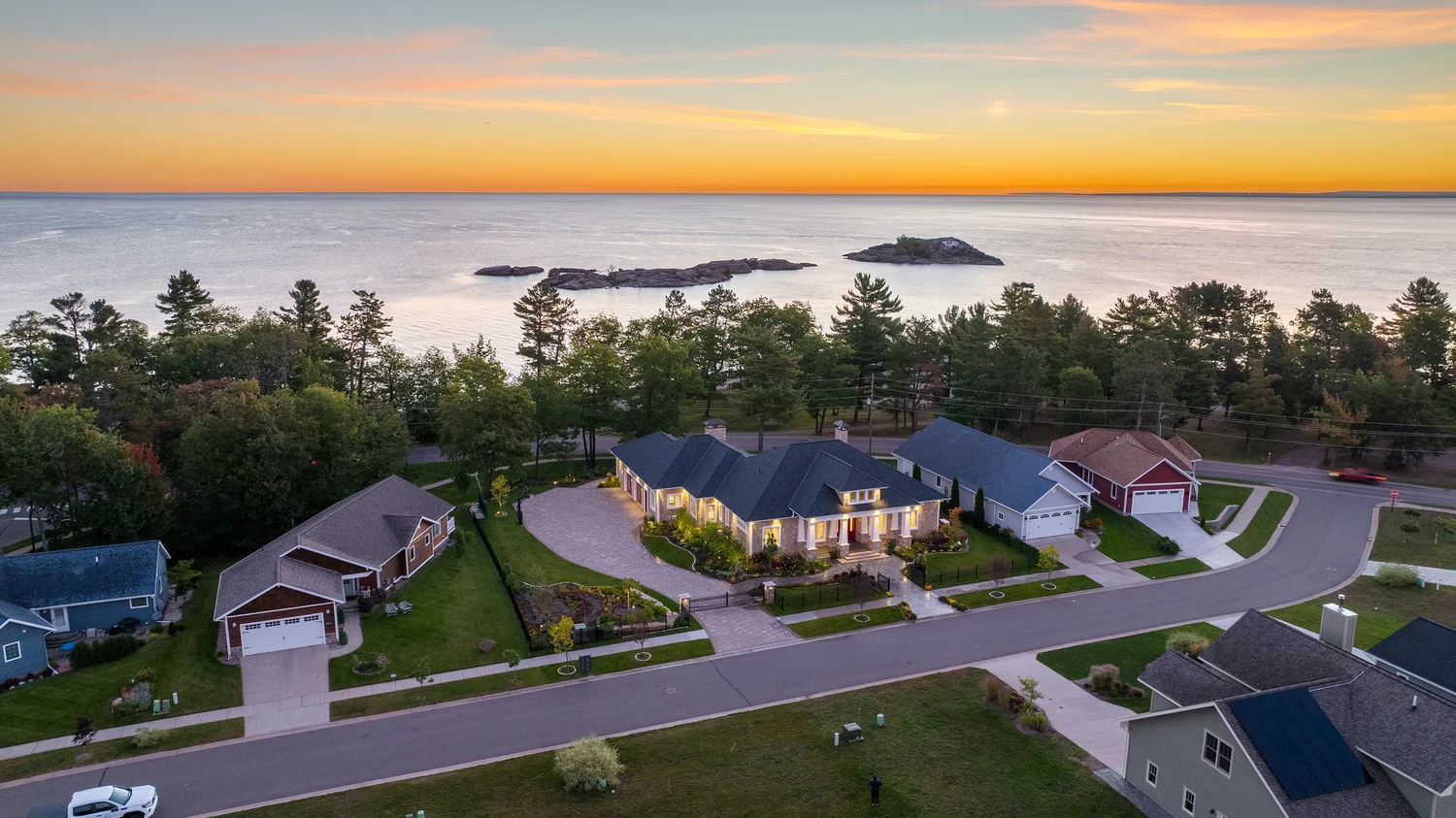 Custom home, Marquette MI, Dickinson Homes