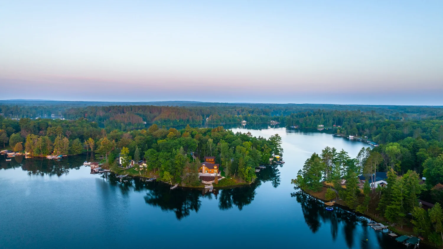 Lakefront home, Spread Eagle WI, Dickinson Homes