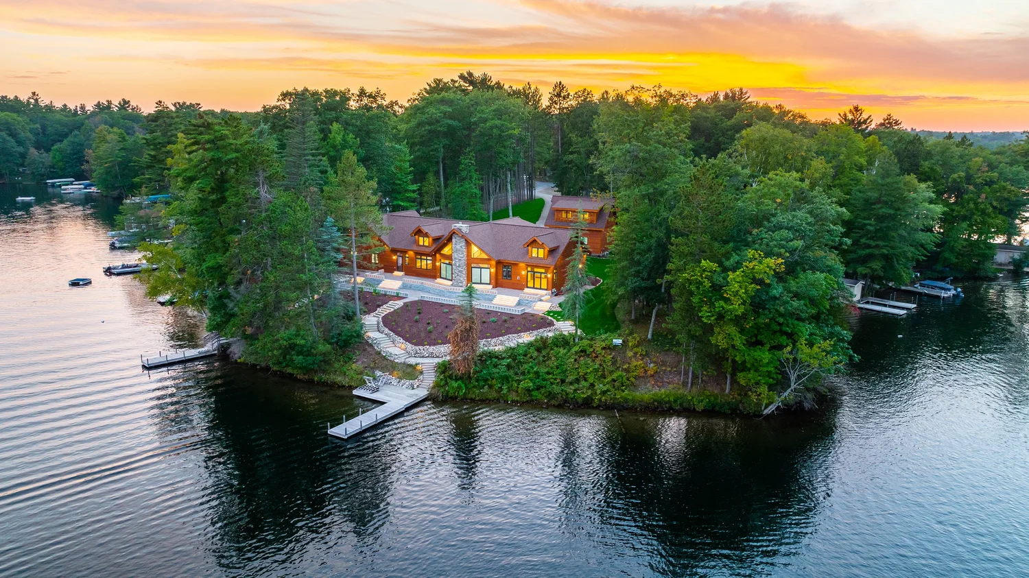 Lakefront home, Spread Eagle WI, Dickinson Homes