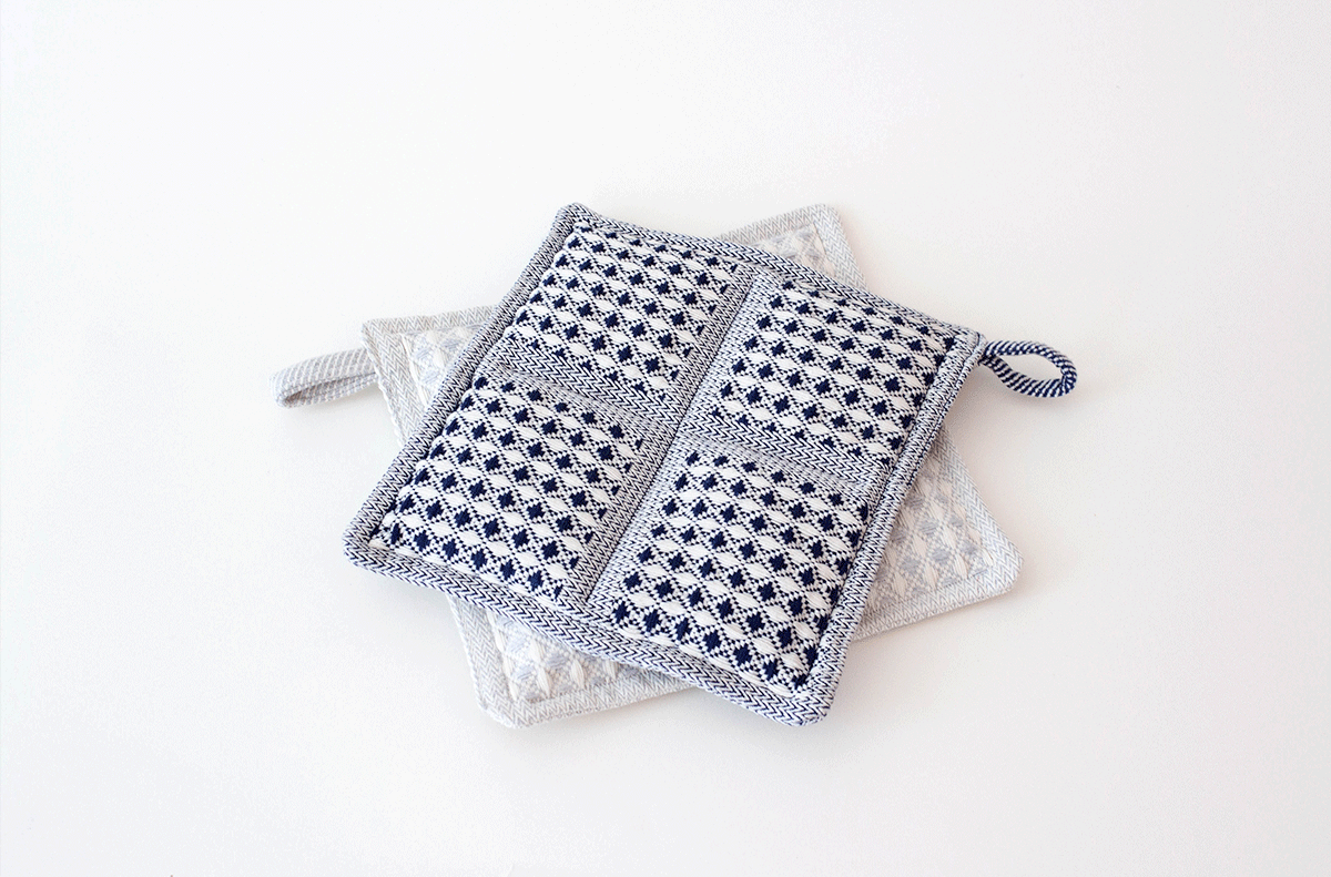 Romero - Pot Holder