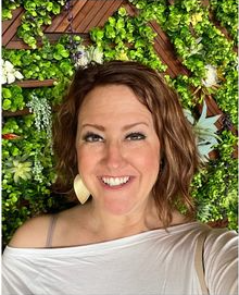 Heather Nichols Headshot.png