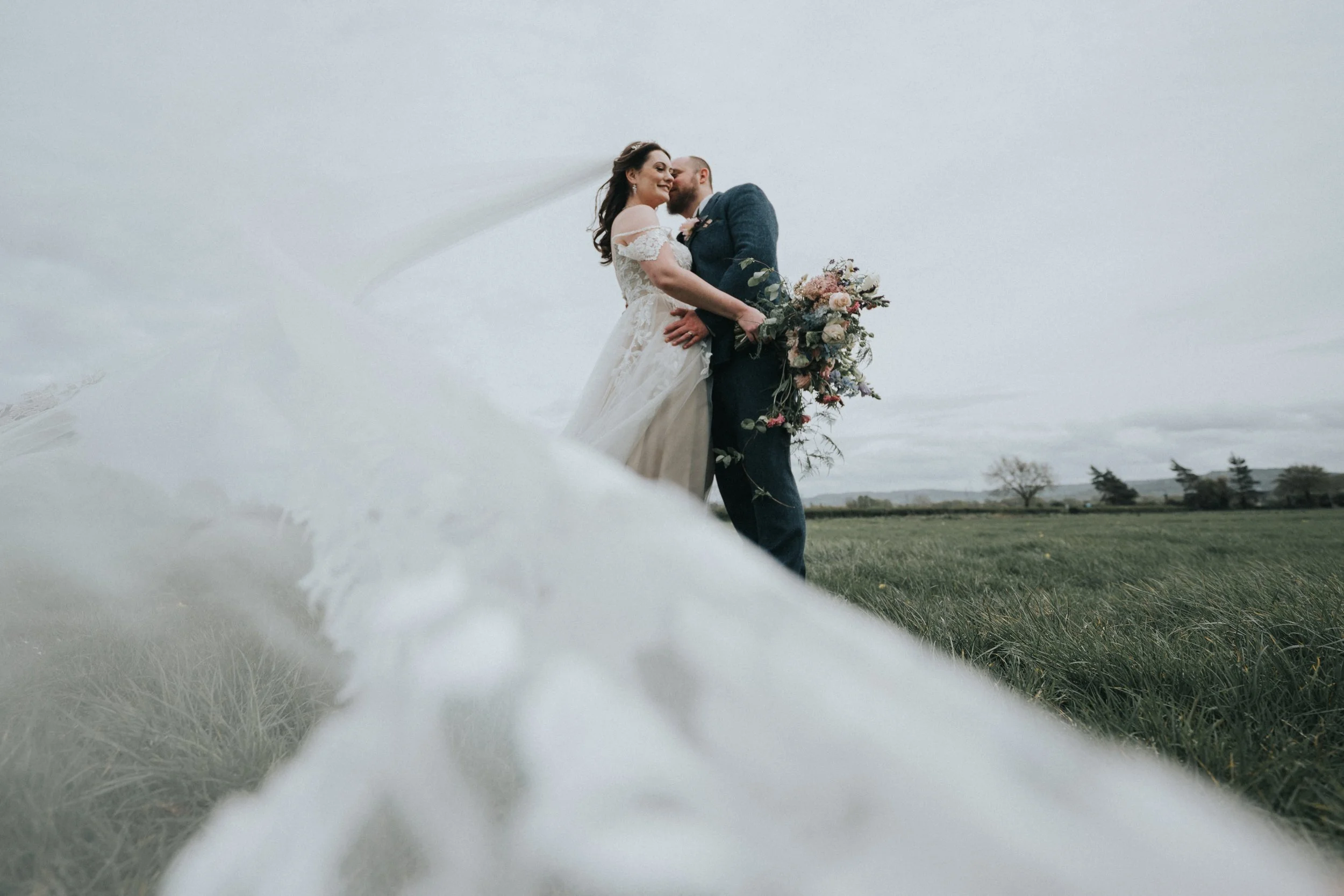 Becoming a Luxury Wedding Photographer: The Definitive Guide to the High-End Market in 2026