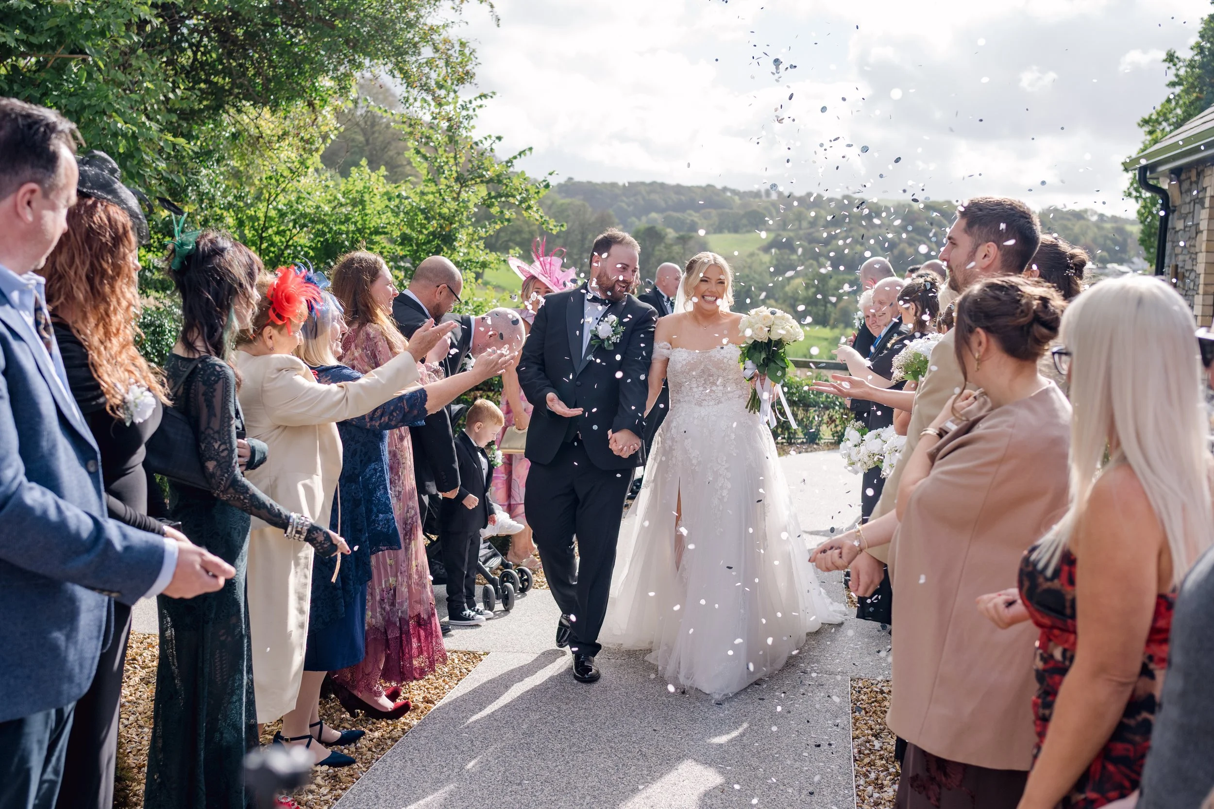 How to Tell a Story with a Wedding Gallery: A Practical Guide