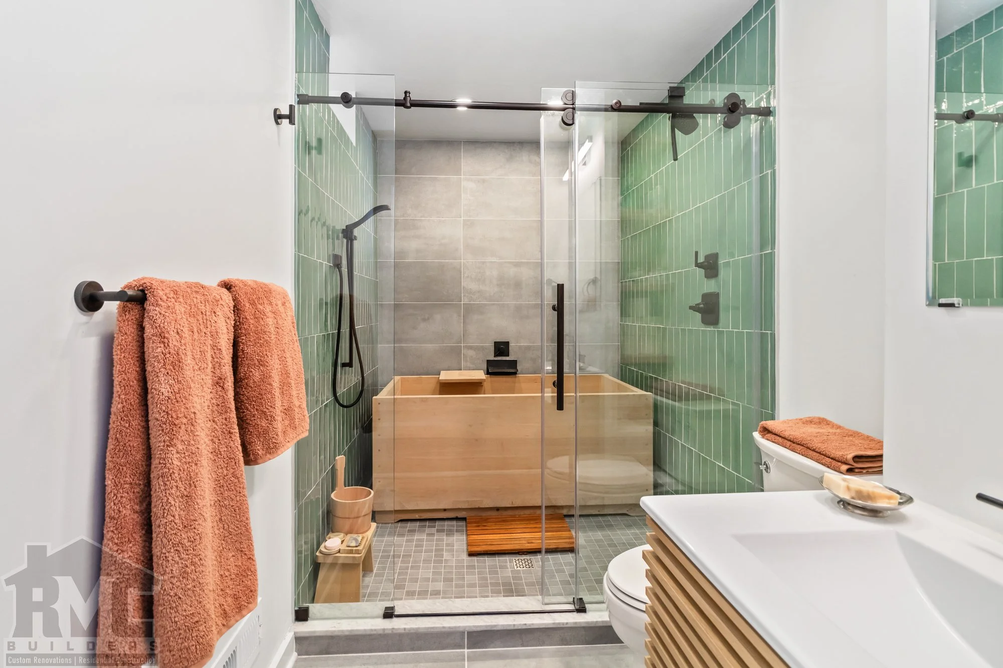 216 W 27th St_Bathroom_Reno_001.jpg