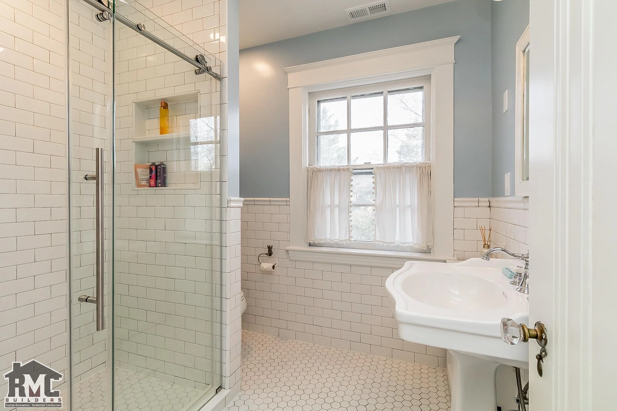 602 Somerset Rd001.jpg
