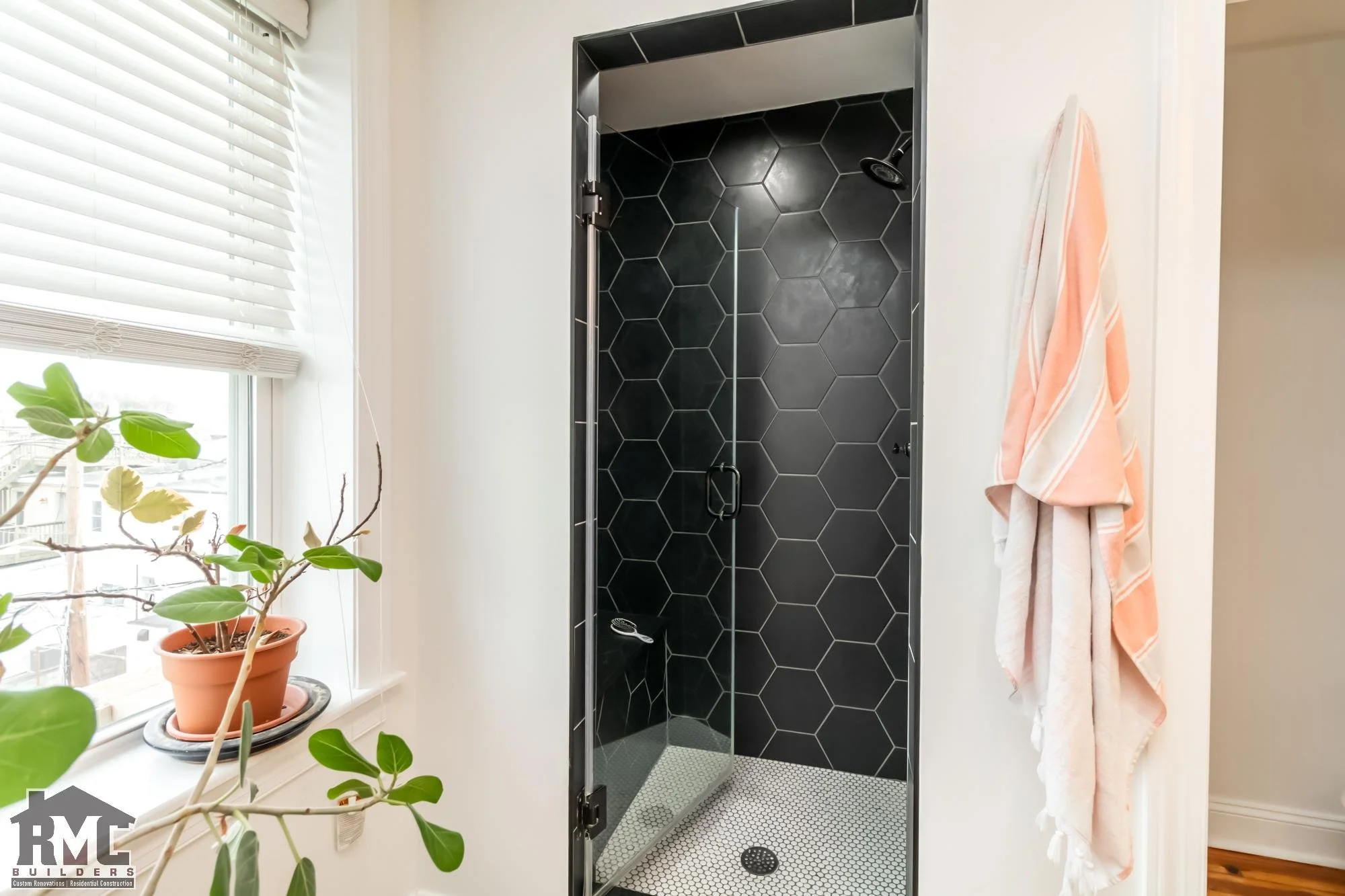 2826 E Baltimore, St025.jpg