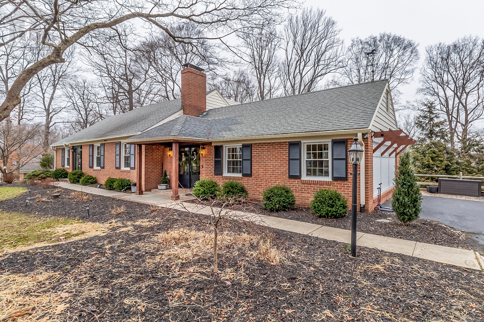 904 Huntsman Rd_003.jpg