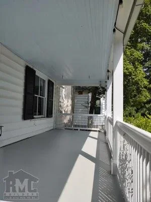 roland park porch5.jpg