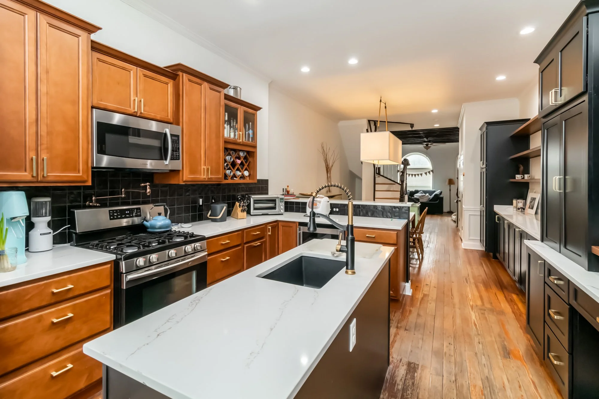 E Baltimore, St014.jpg