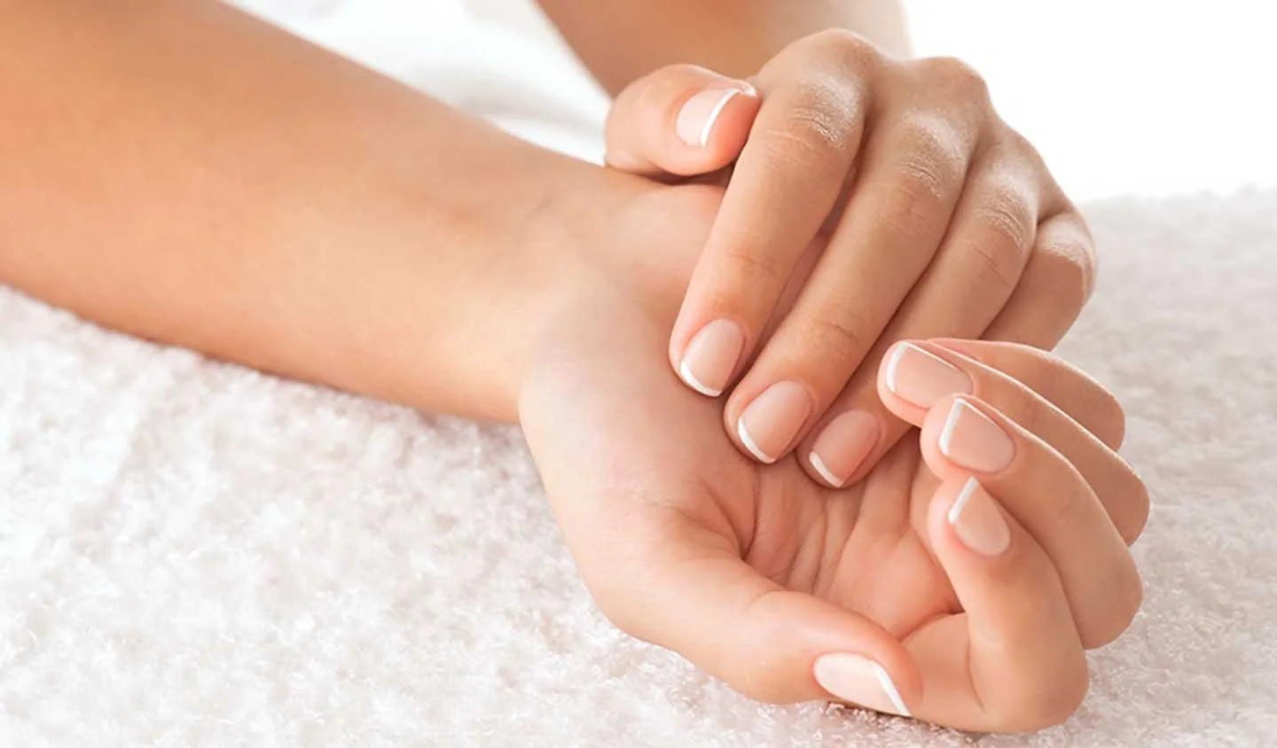 Manicure bij V-Cosmetics