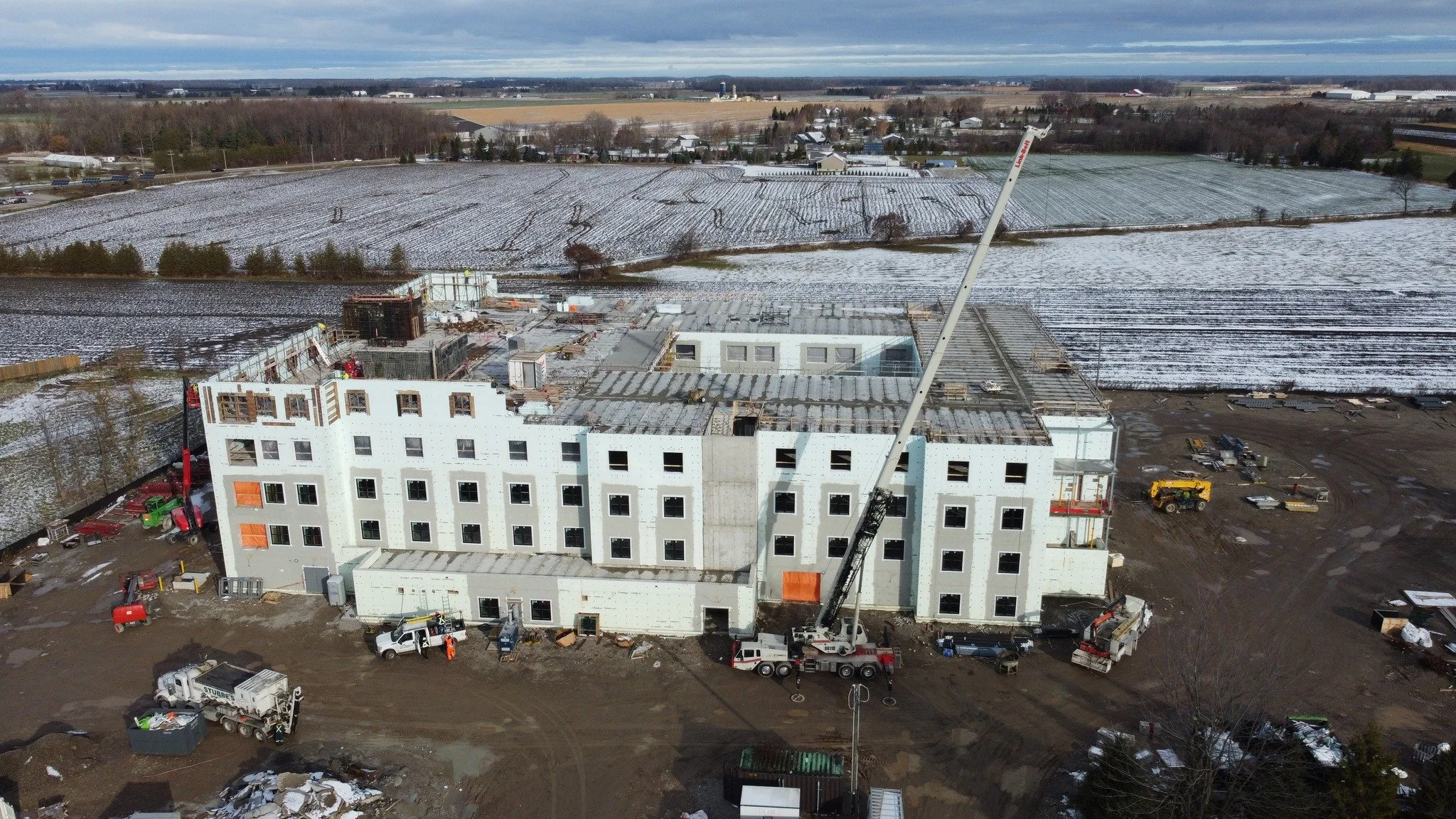 Project Highlight - Stratford Long-Term Care 
@peoplecare.communities' 5-storey, 288-bed facility designed to support comfort, efficiency, and accessibility is currently under construction in Stratford, ON. 
Swipe to see some progress photos and visi