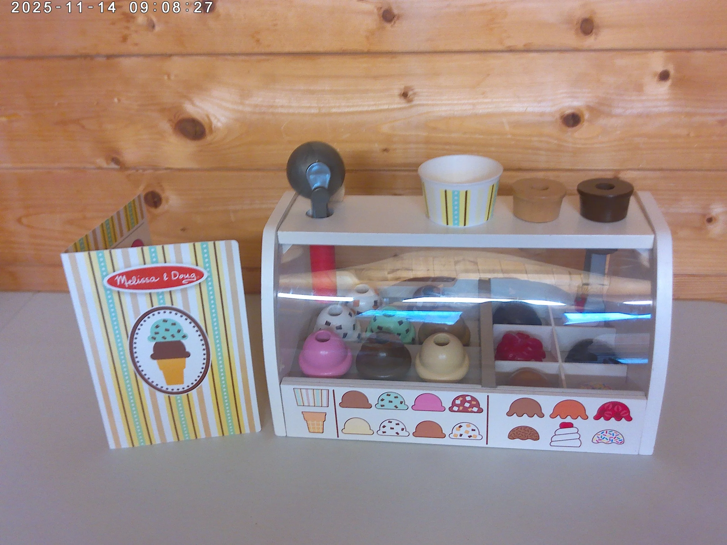 Ice cream counter - photo 1.jpg