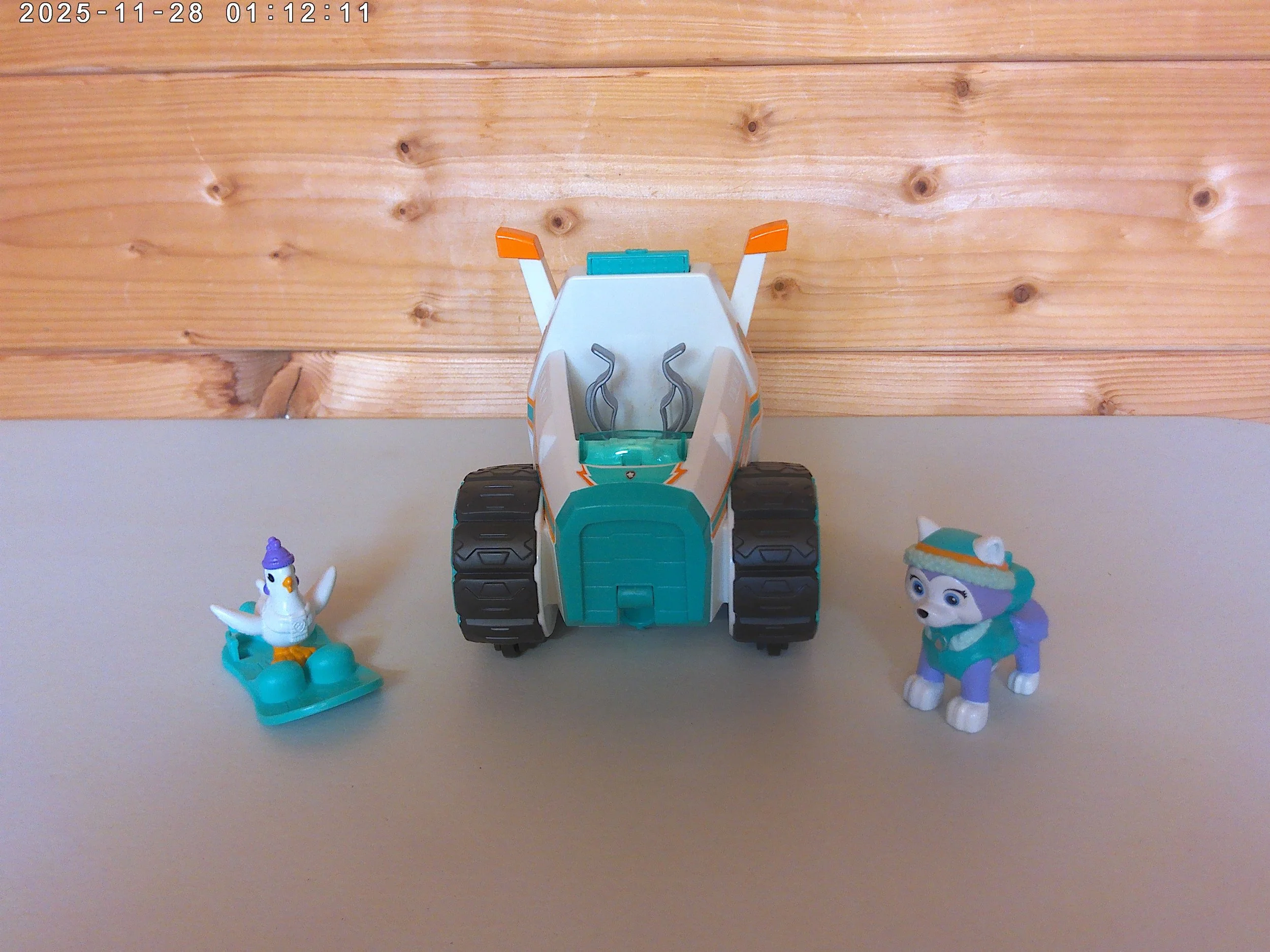 Everet deluxe snow mobile - photo 3.jpg