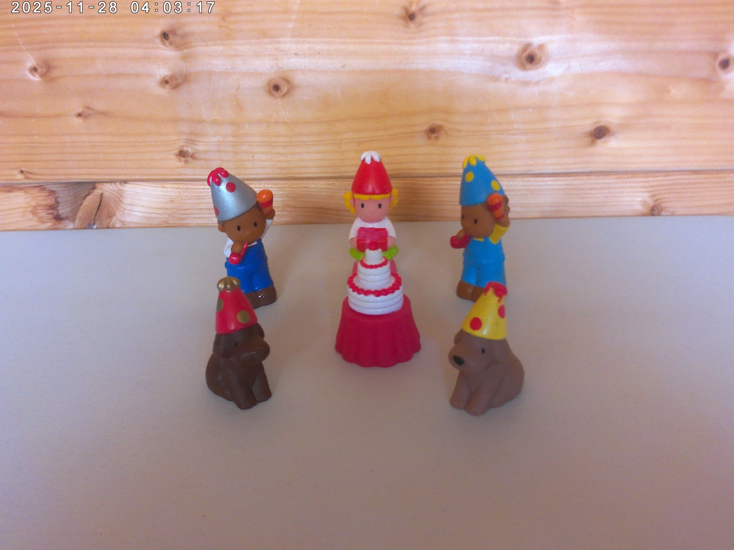 Happyland party set.jpg