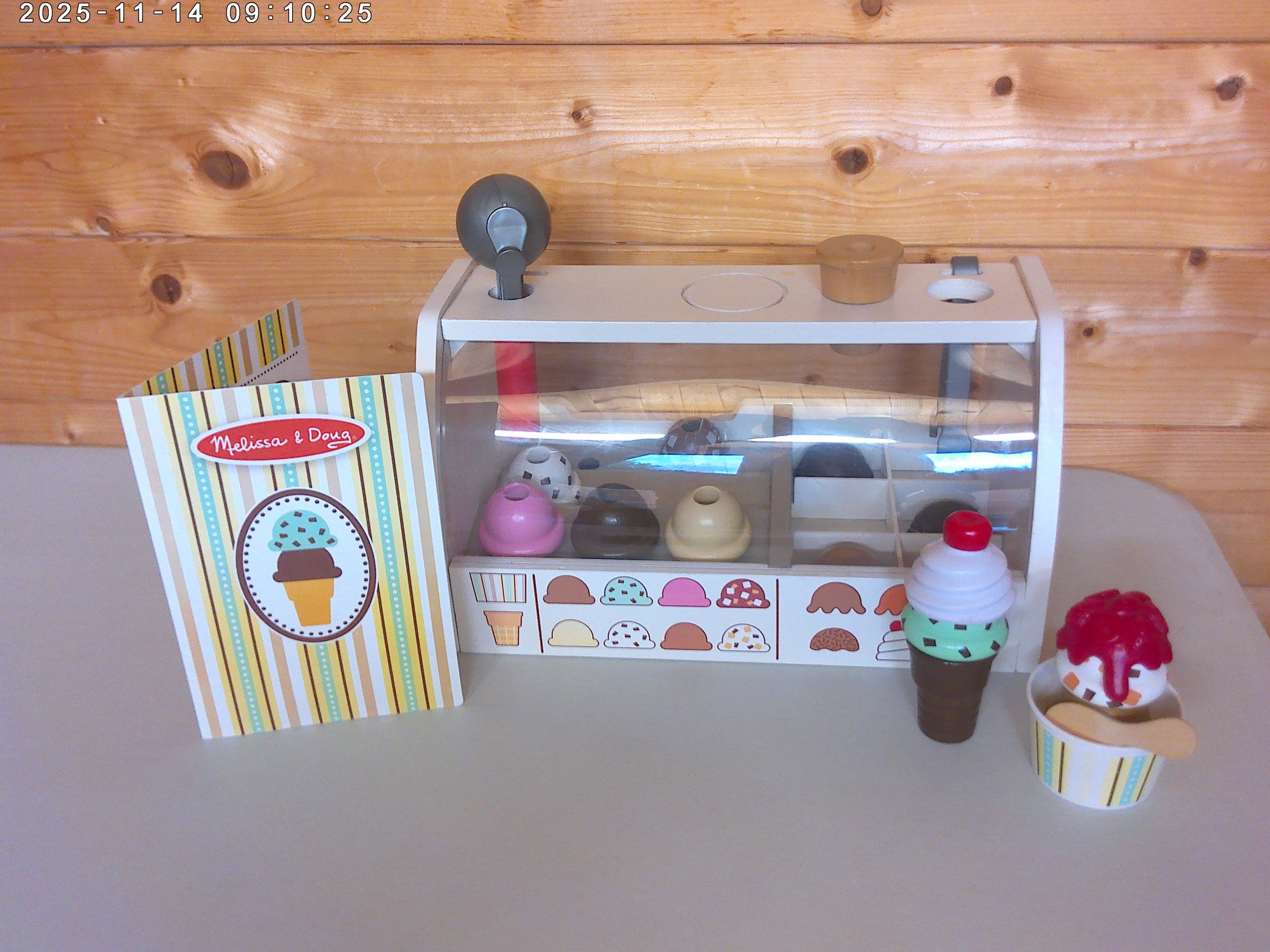 Ice cream counter - photo 4.jpg