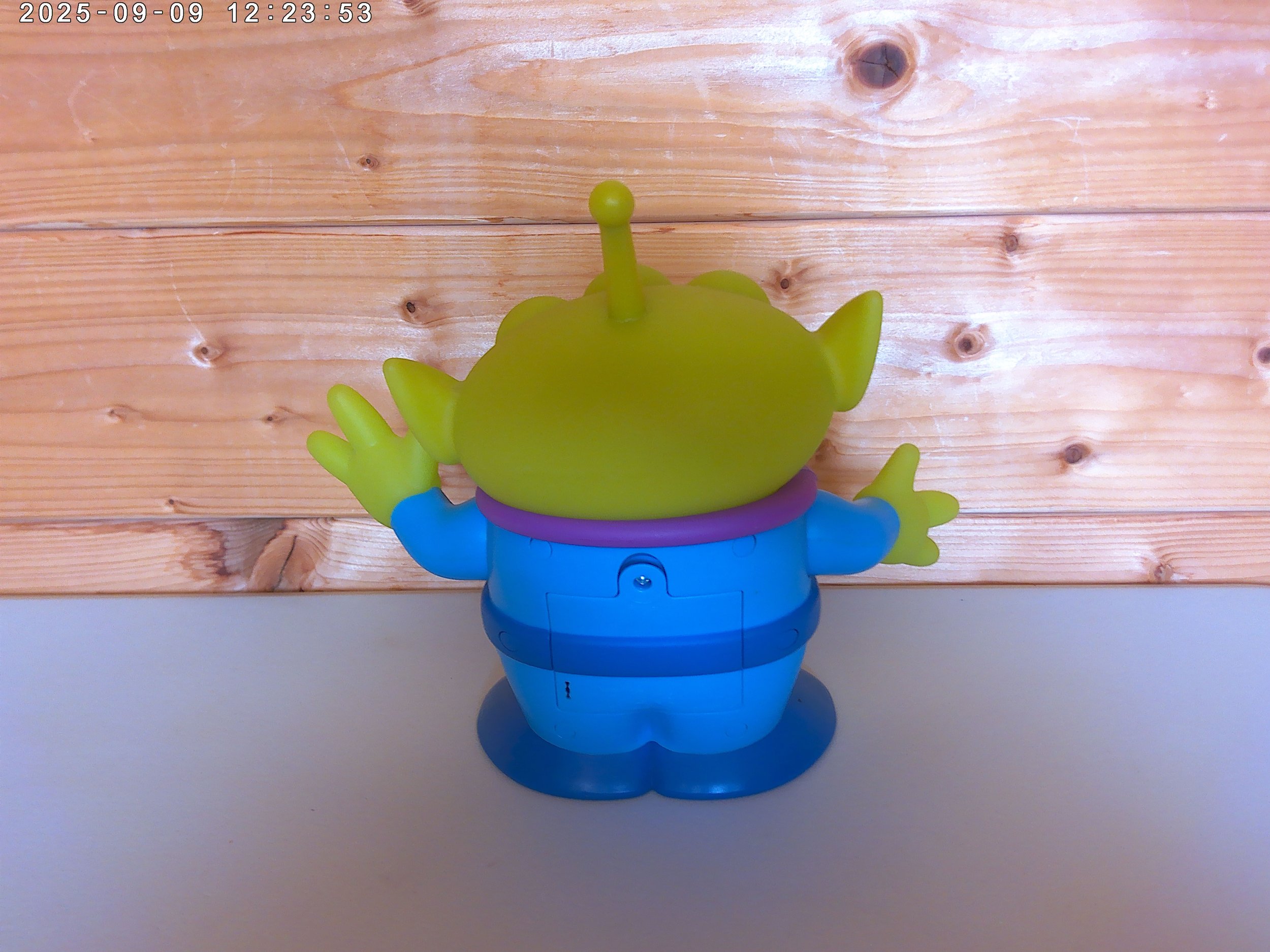 Talking Alien - photo 3.jpg