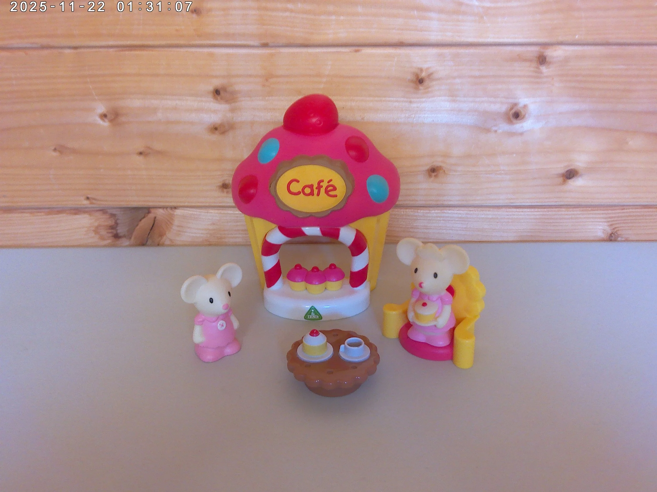 Mouse cafe.jpg