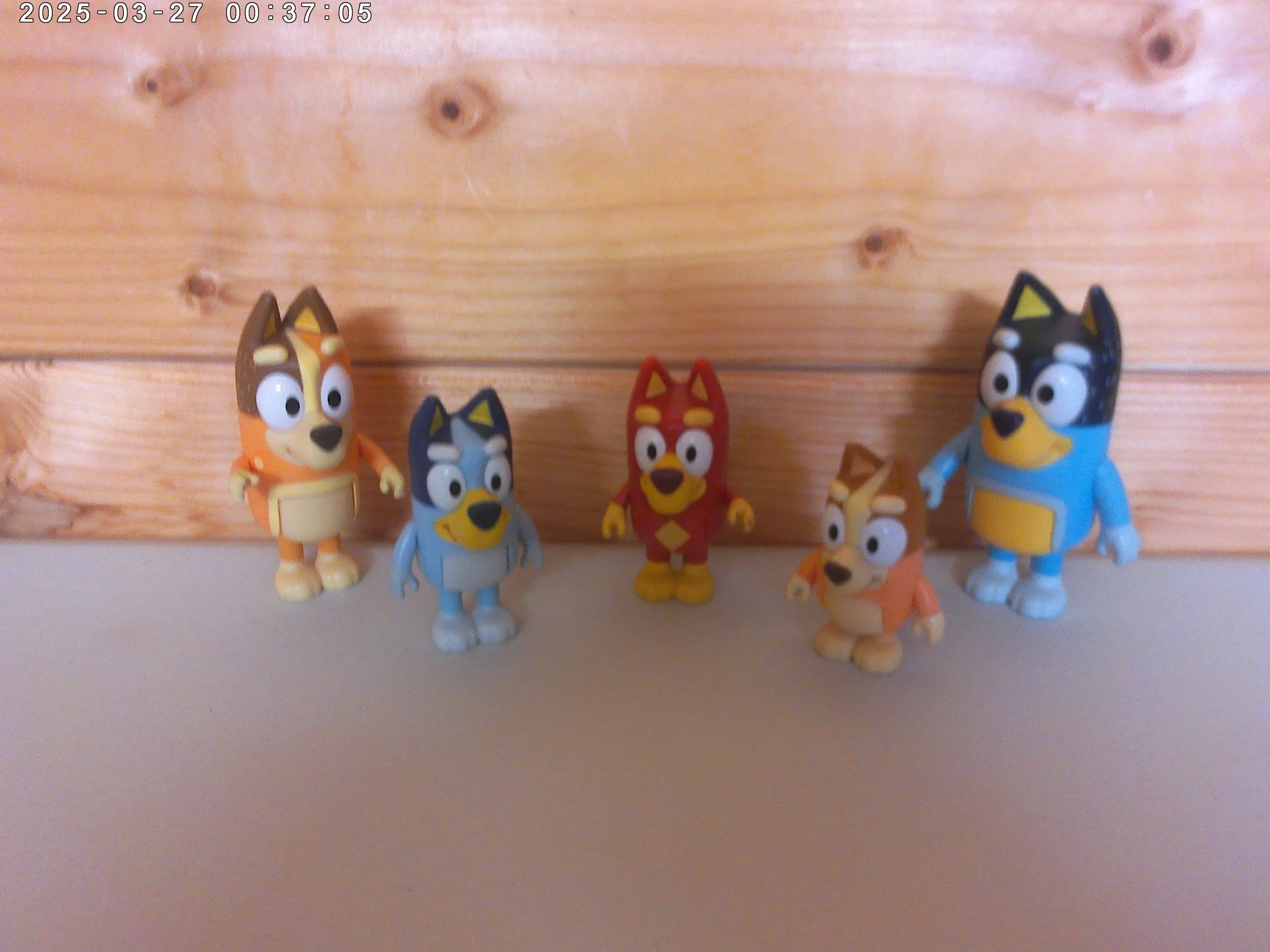 Bluey figures - hoto 3.jpg
