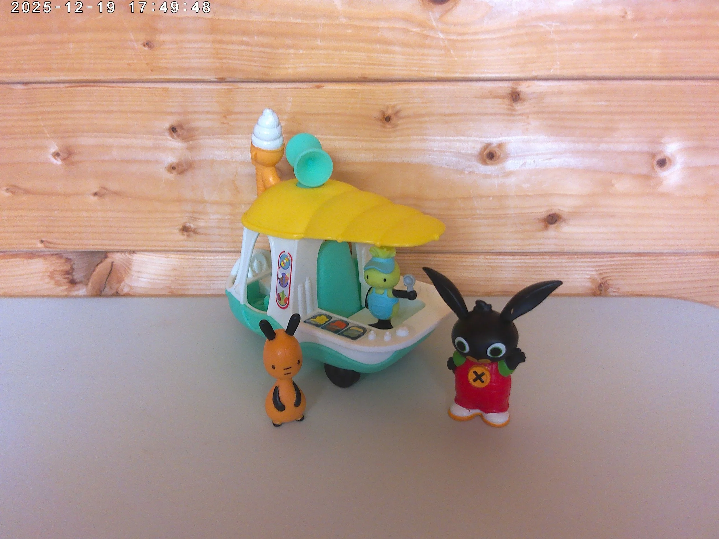 gillys ice cream van photo 2.jpg