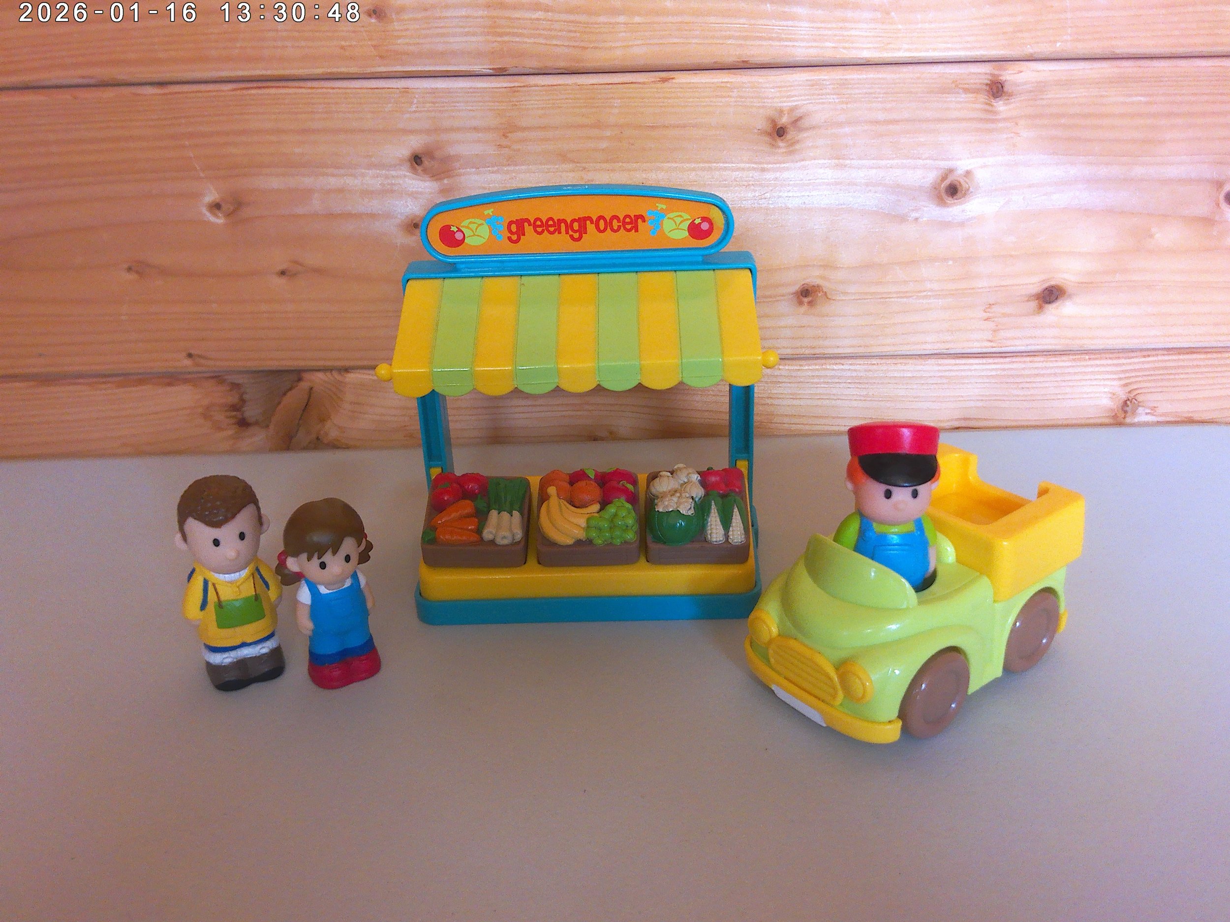 Happyland Fruit & Veg Market Stall