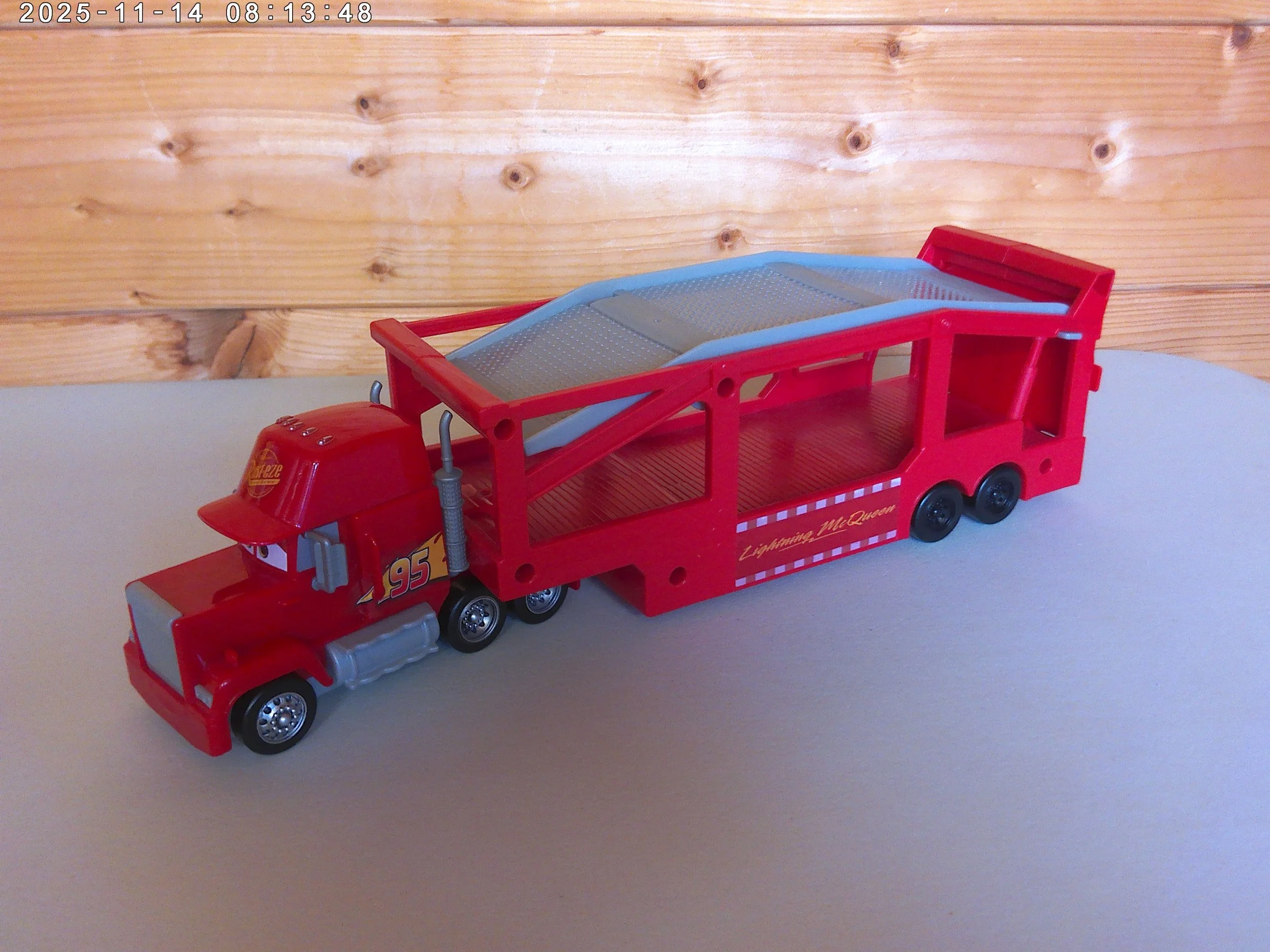 Mack plastic - photo 5.jpg