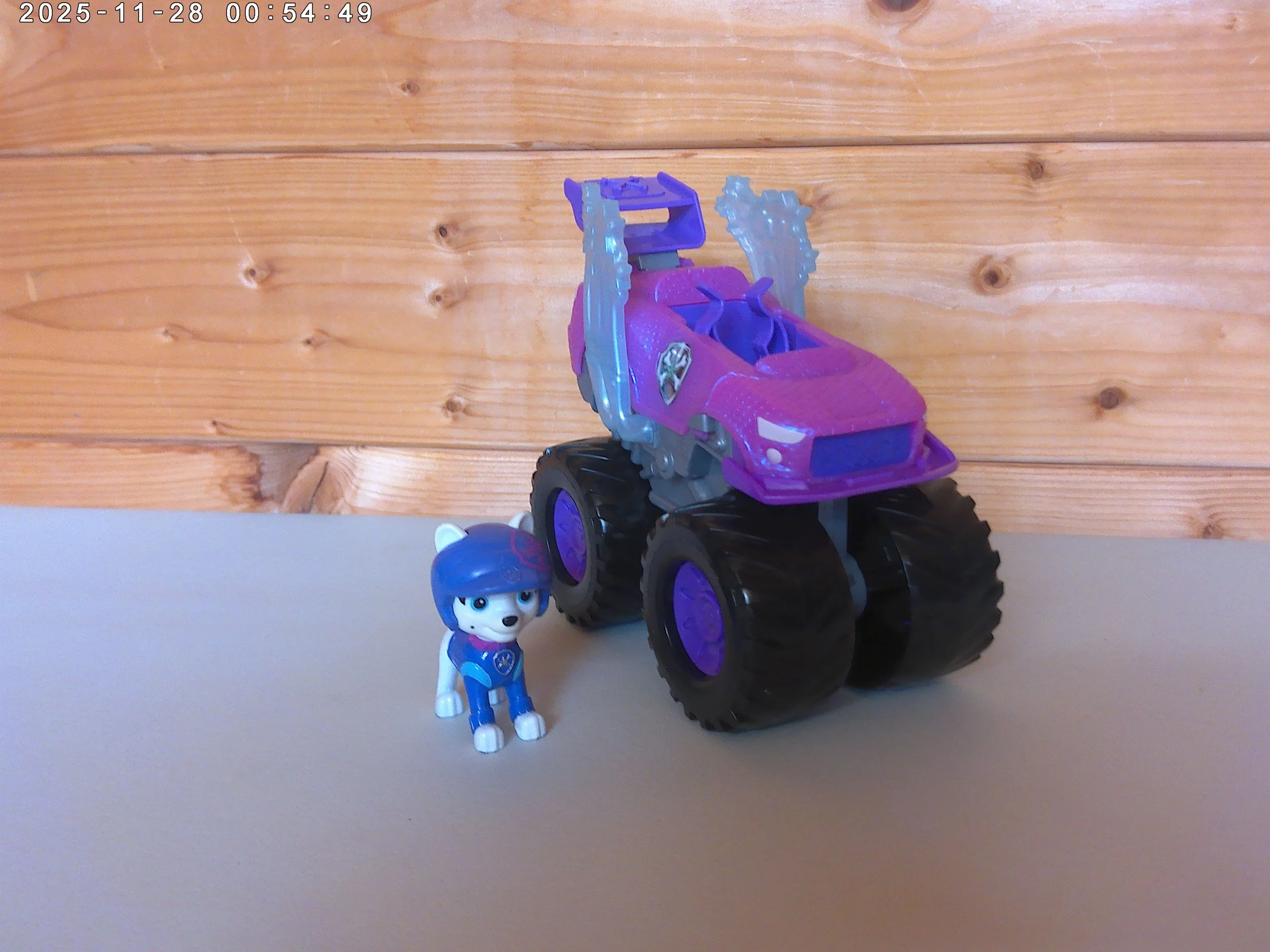 Roxi truck - photo 5.jpg