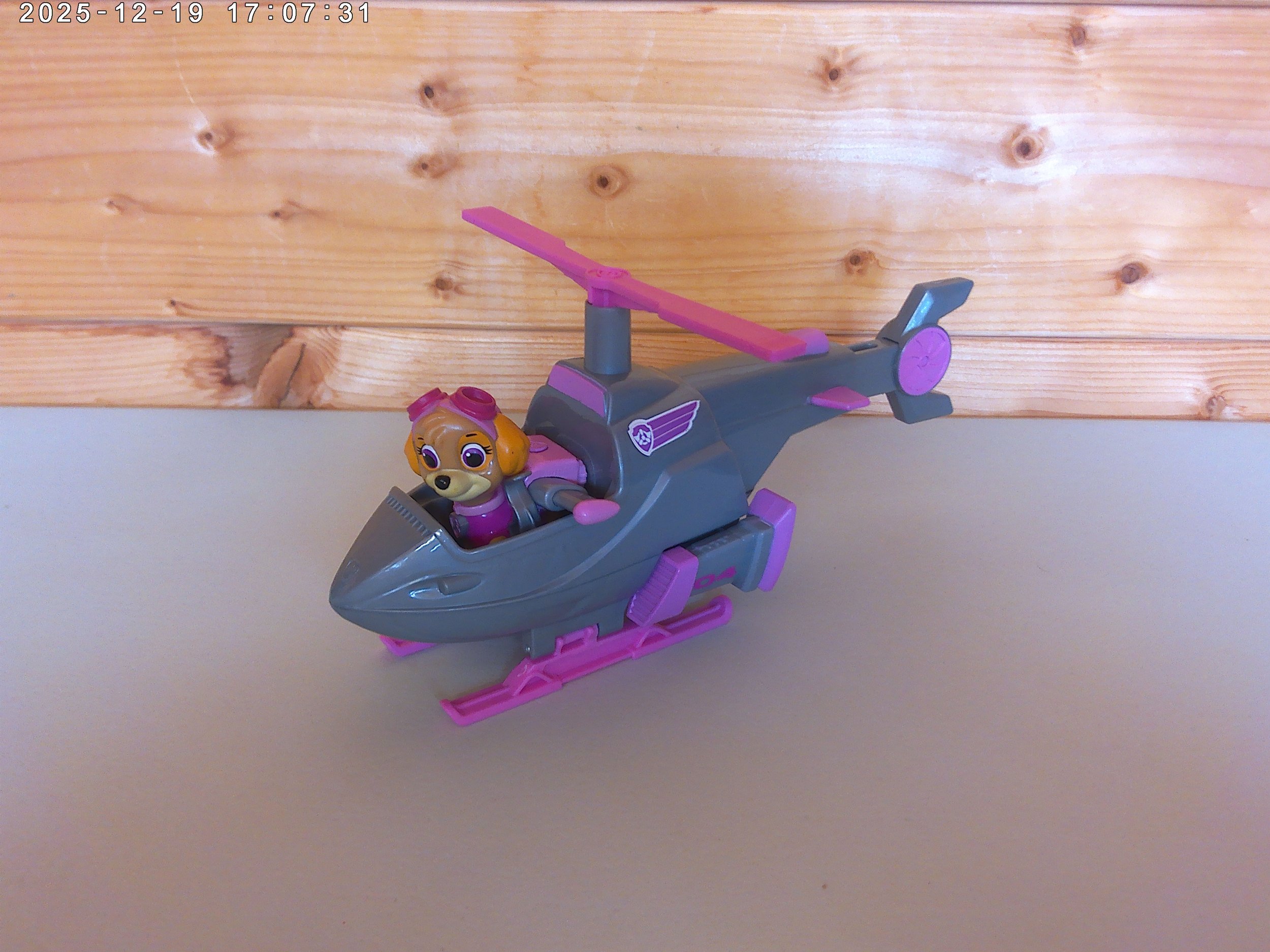 Paw Patrol Skye's Deluxe Transforming Vehicle