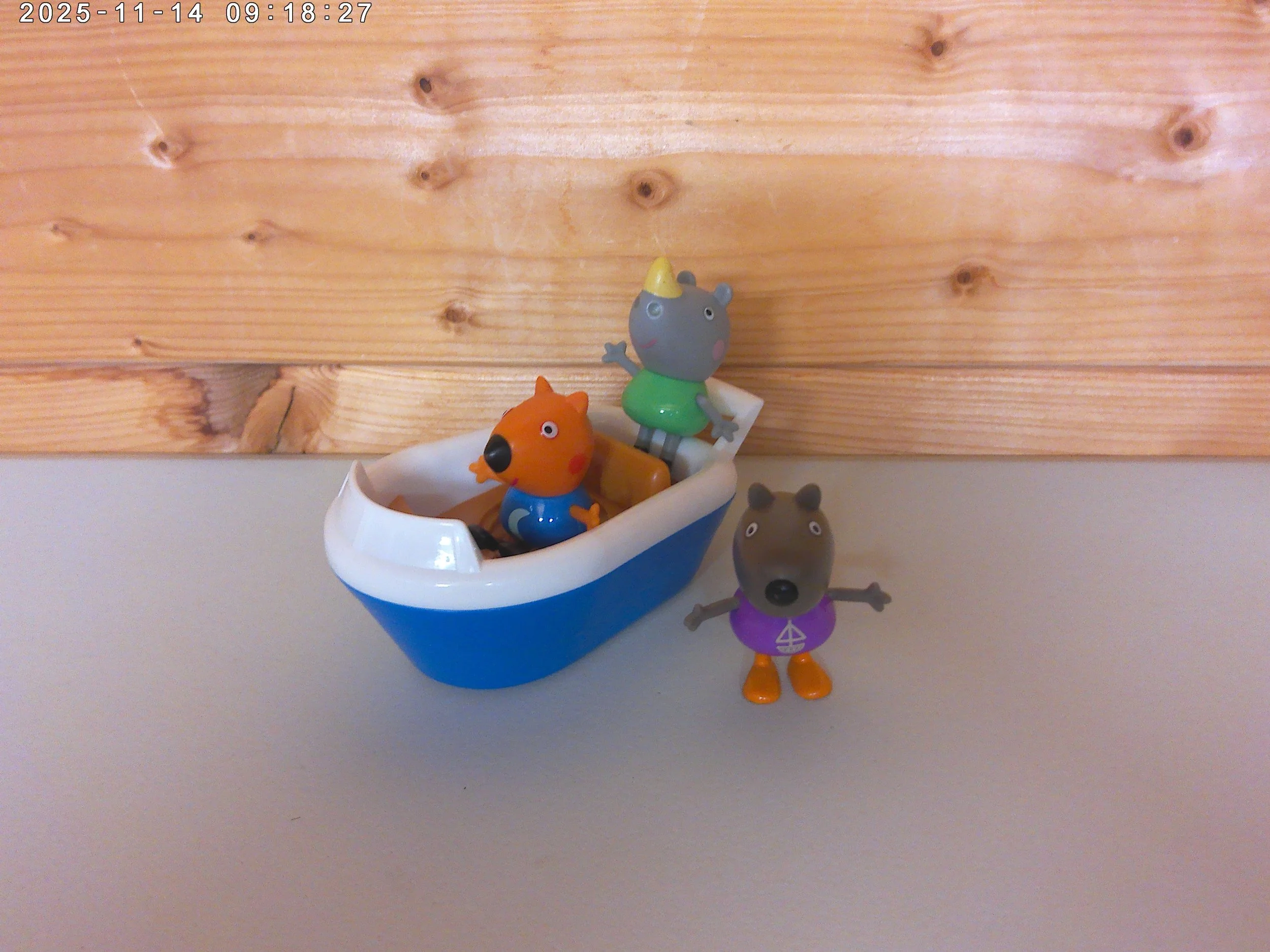 Danny dogs speed boat - photo 2.jpg