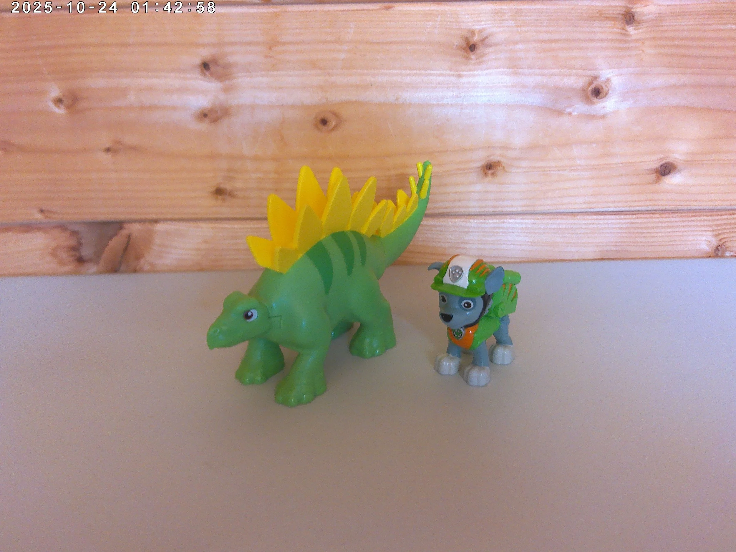 Rocky & dinosuar - photo 1.jpg