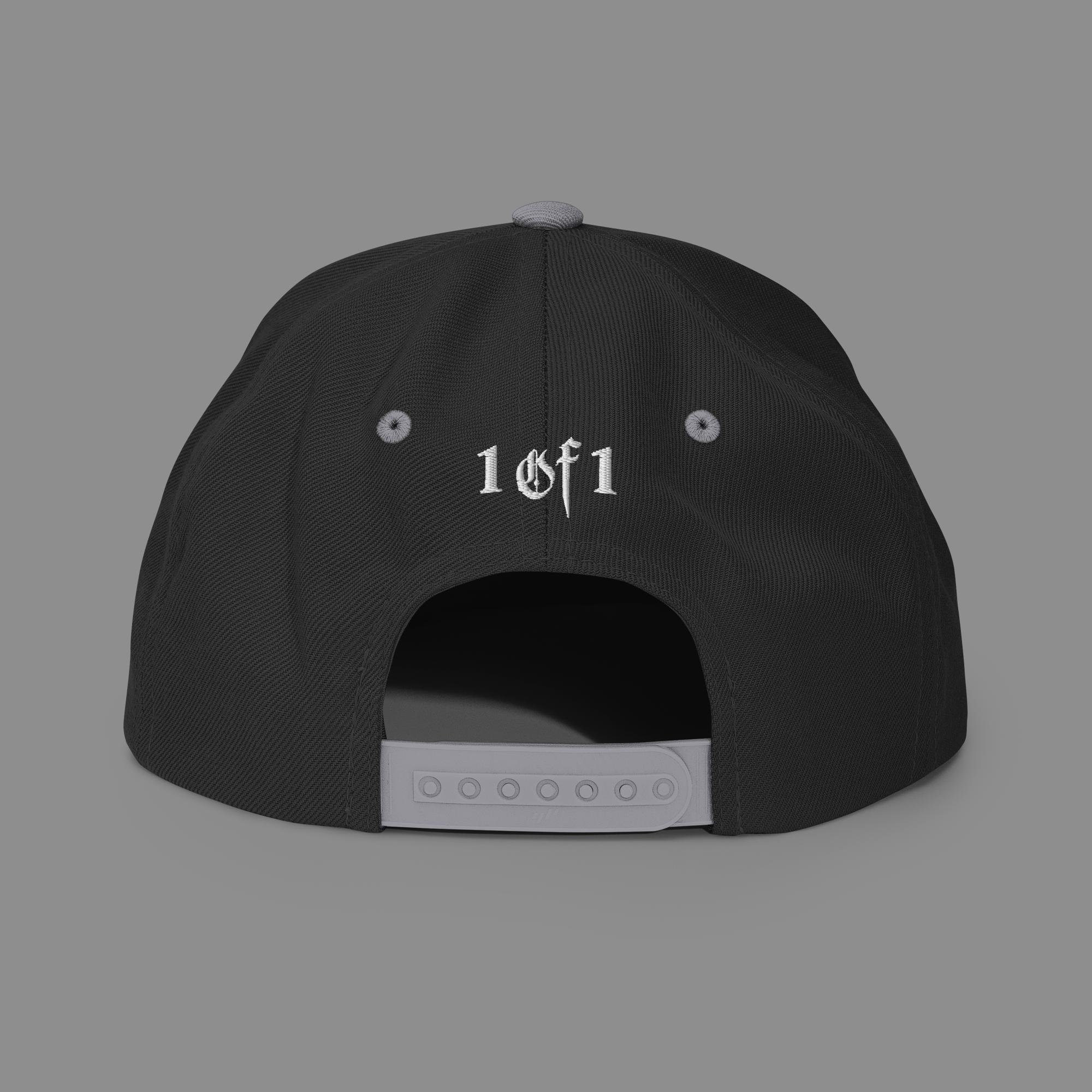 classic-snapback-black-silver-back-67b80f5f17e5c.jpg