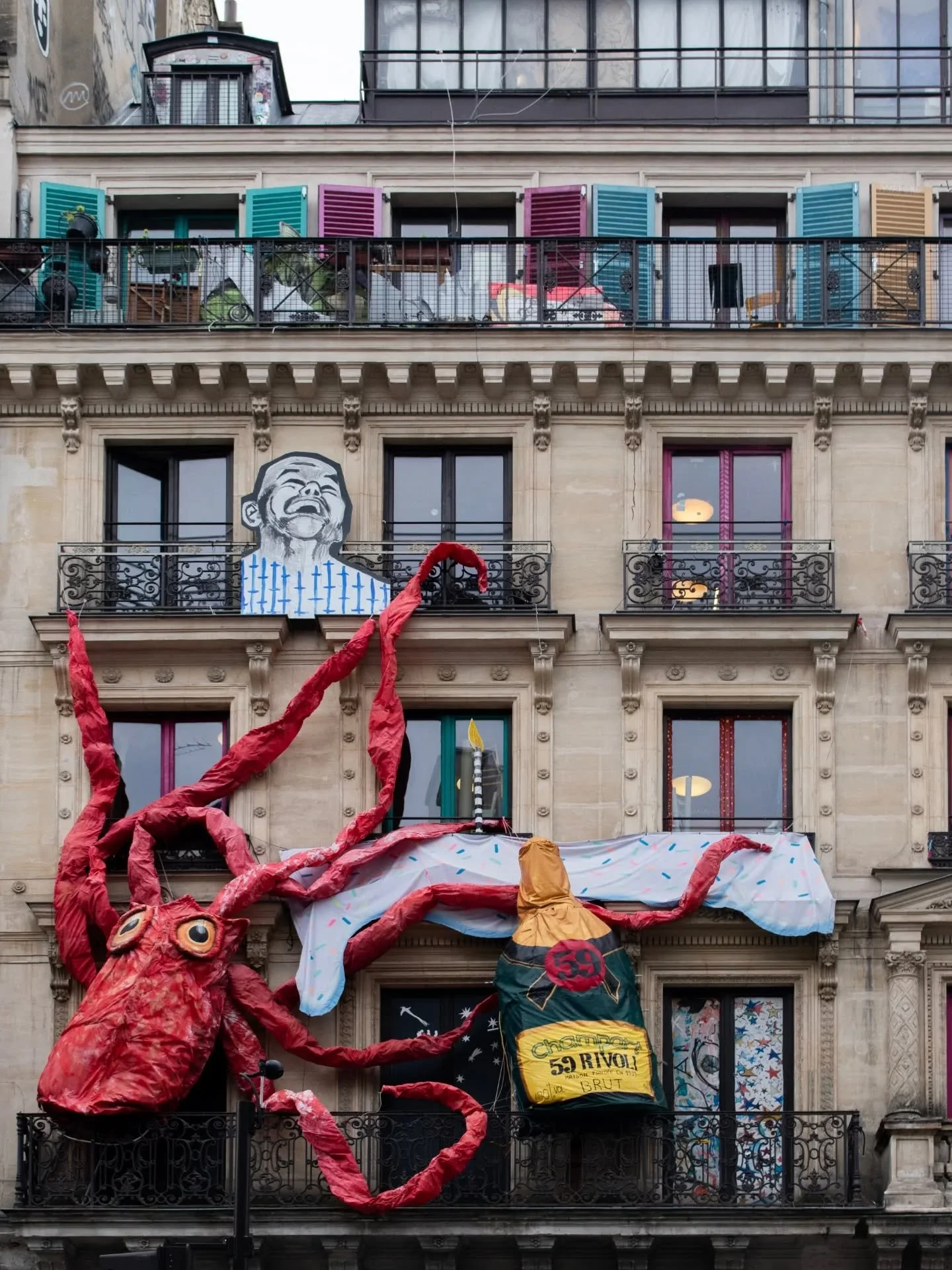 Popped Humex in Paris last month!  #frenchgirlaesthetic