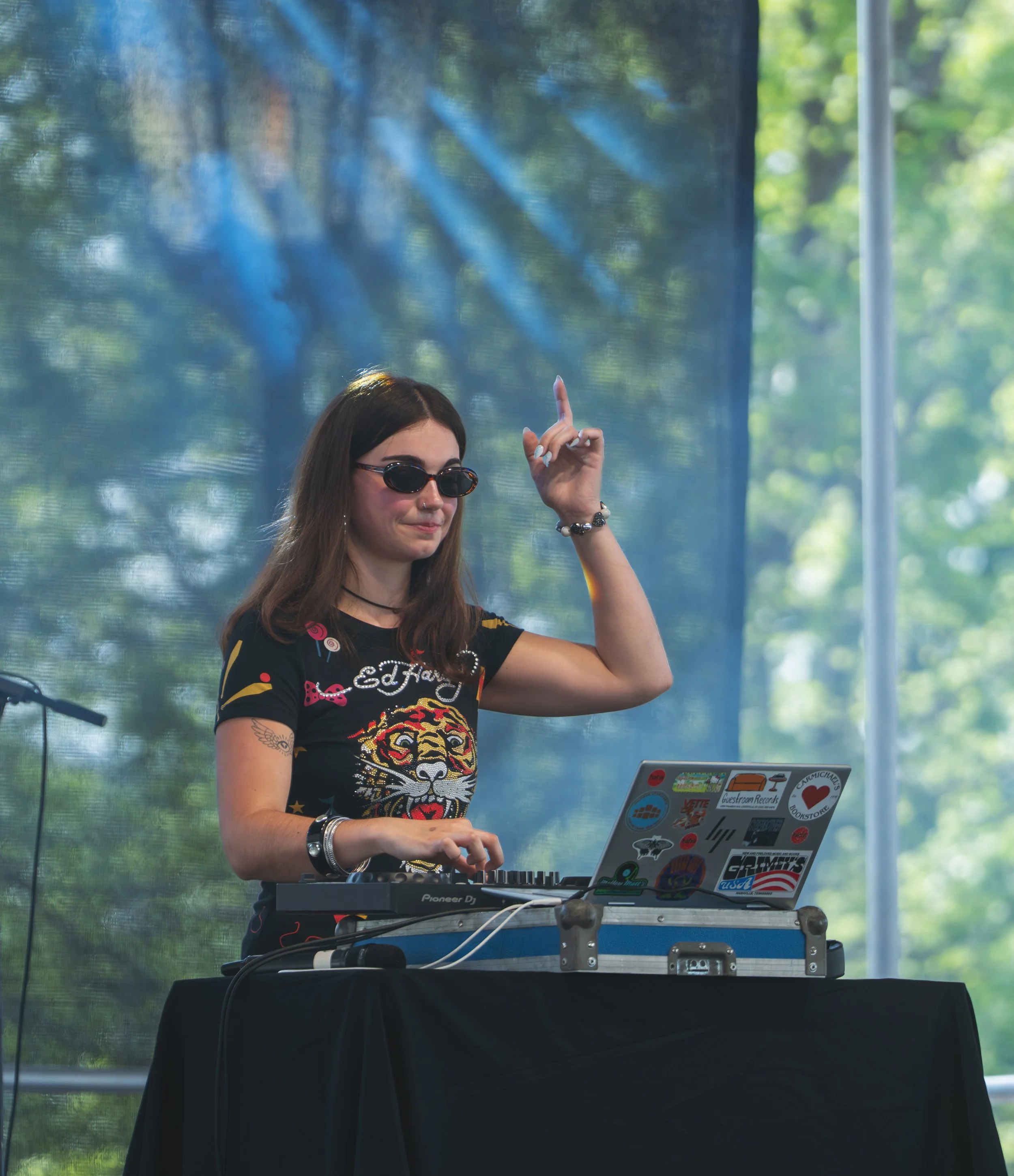 Sophia Bryant DJing and starting off the Mayhem 2026 relaunch with a bang.