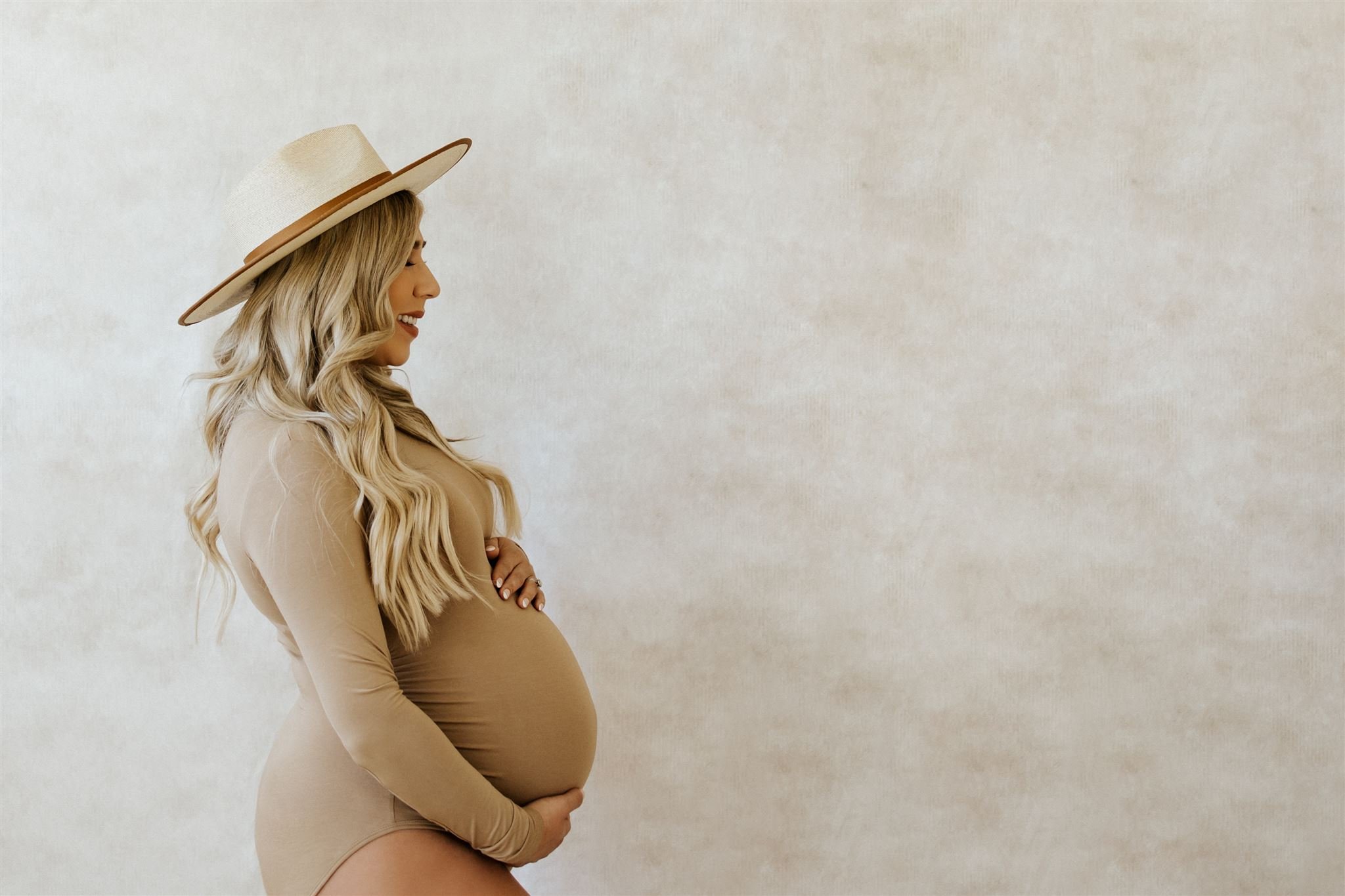 darianshantay_kendall_studio_maternity-42_websize.jpg