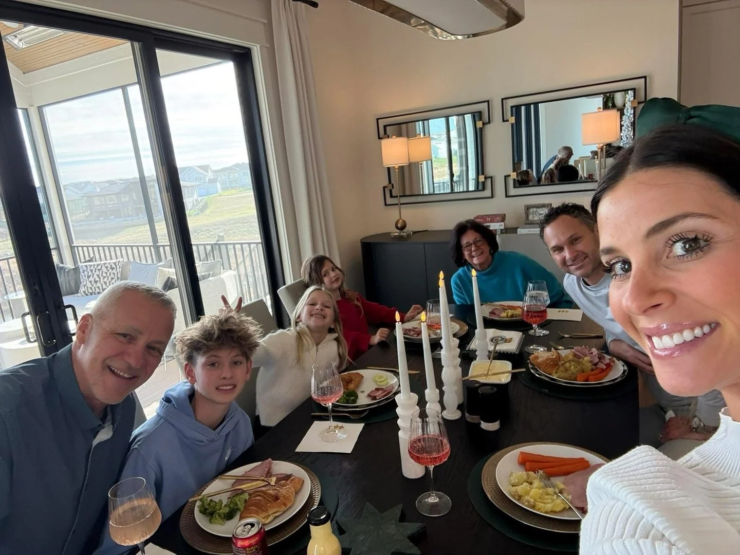 Happy Thanksgiving!🙏 🦃

&ldquo;Give thanks to the Lord, for He is good; His love endures forever.&rdquo;
&mdash; Psalm 107:1