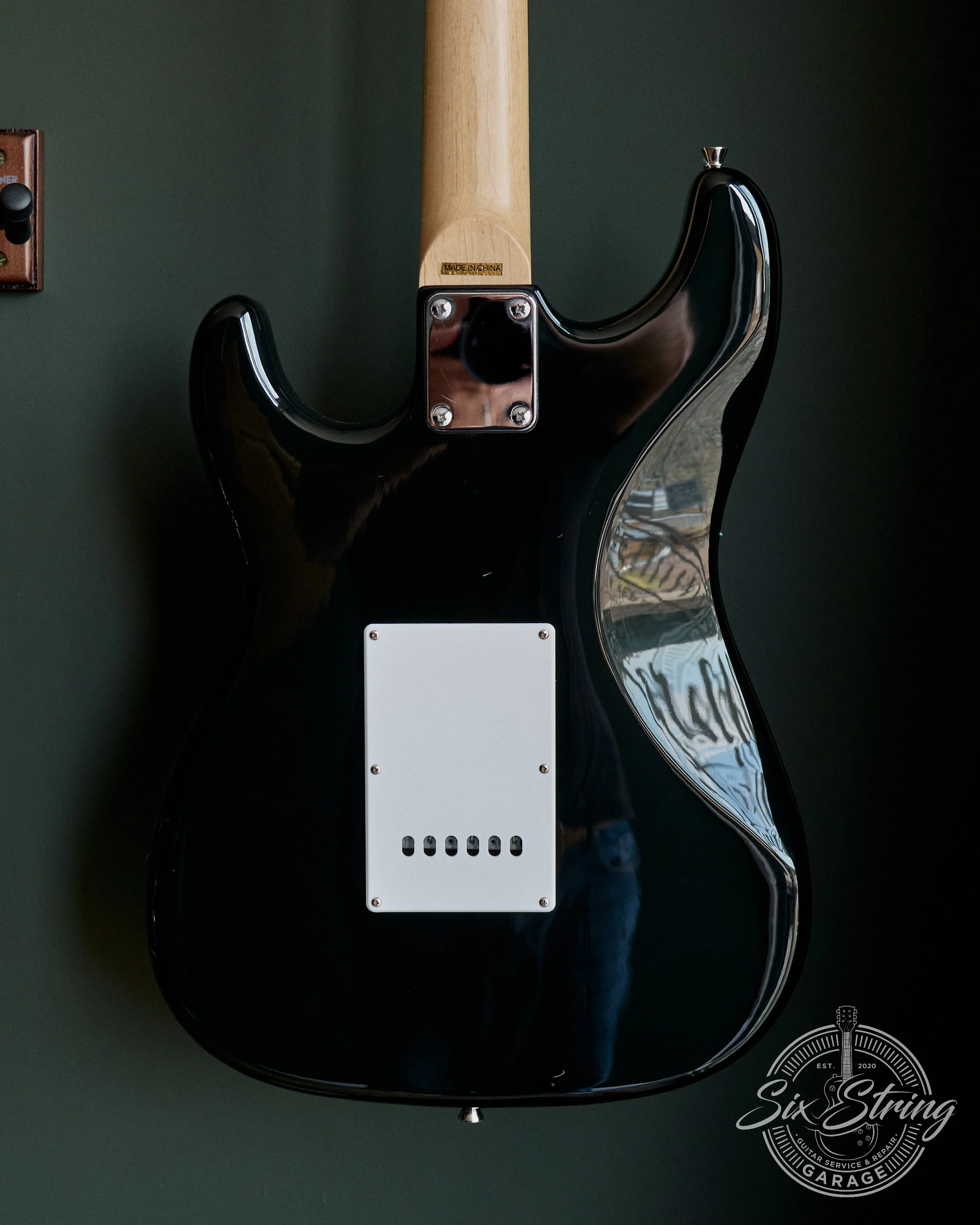 SSG-0001-squier-se-stratocaster-black.jpg0001.jpg