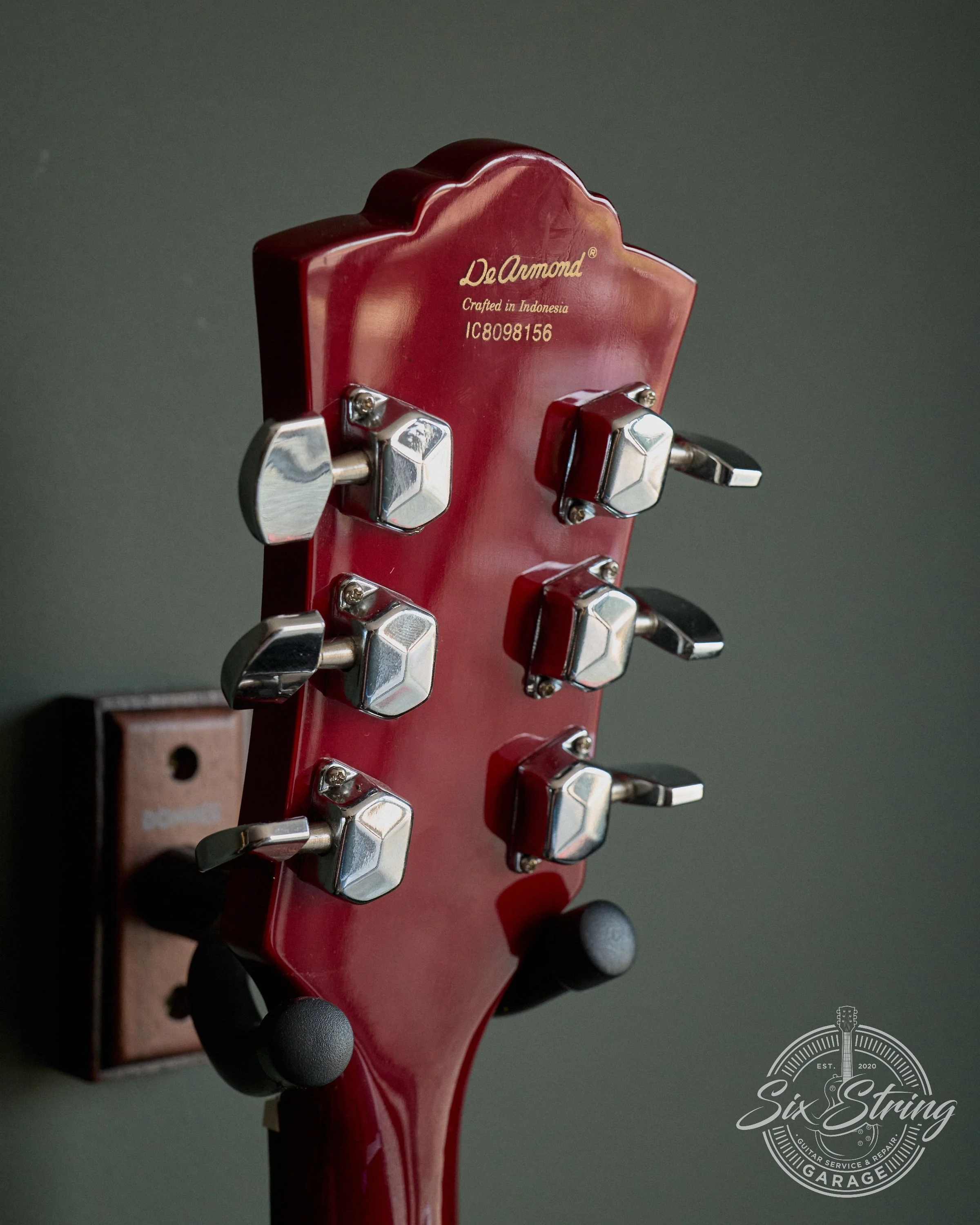 SSG-0002-DeArmond-jet-star-special-transparent-red.jpg0004.jpg