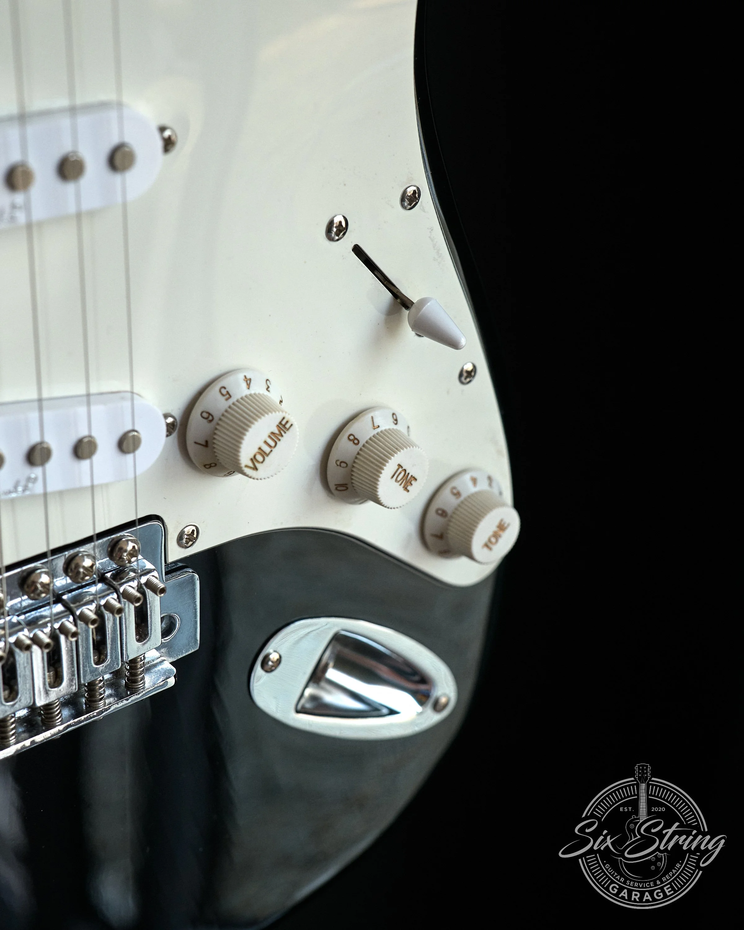 SSG-0001-squier-se-stratocaster-black.jpg0008.jpg