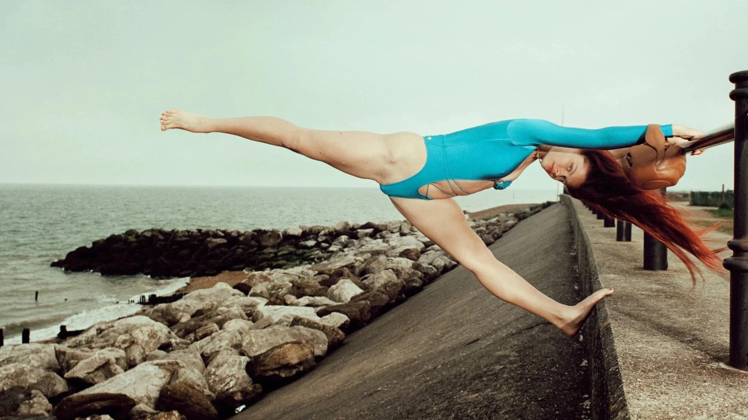 DILARA FINDIKOGLU X YORGOS LANTHIMOS - MOVEMENT DIRECTOR