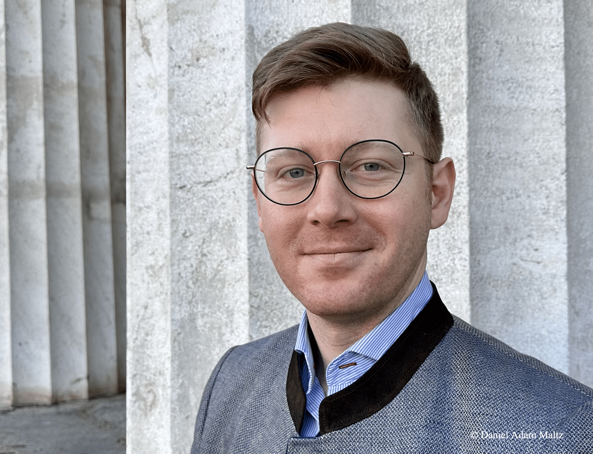 Daniel-Adam-Maltz-Headshot.png