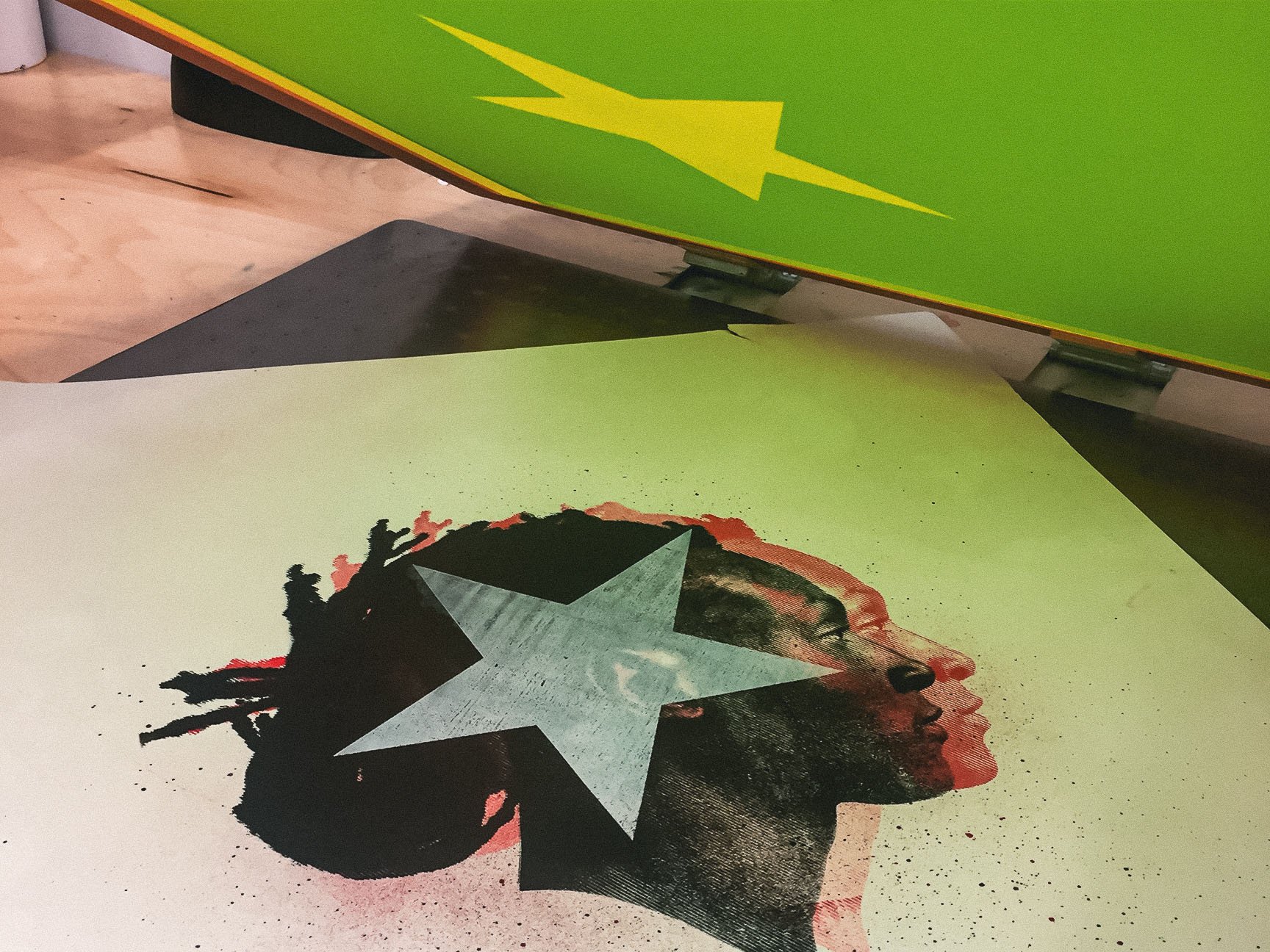 Nov Burst_WEB_BTS_12x9_4.jpg