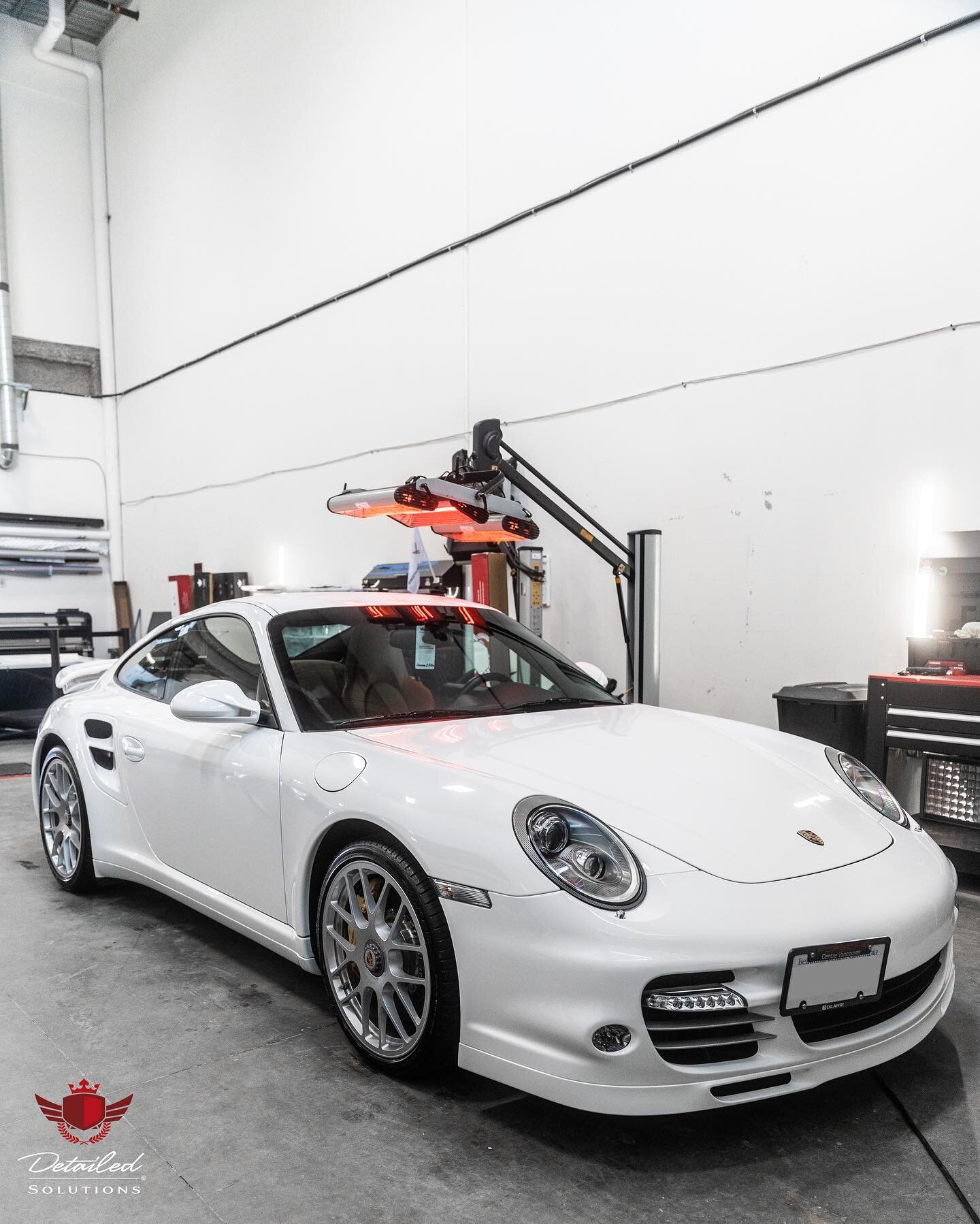 📝 Lots of detail work for this #Porsche 911 Turbo S!
➖
☑️ multi-step paint correction
☑️ exterior detail and decon
☑️ wheels off service - for proper cleaning and coating of the inner barrel of the wheels / calipers
☑️ 3 layers of Nano Solutions&cop