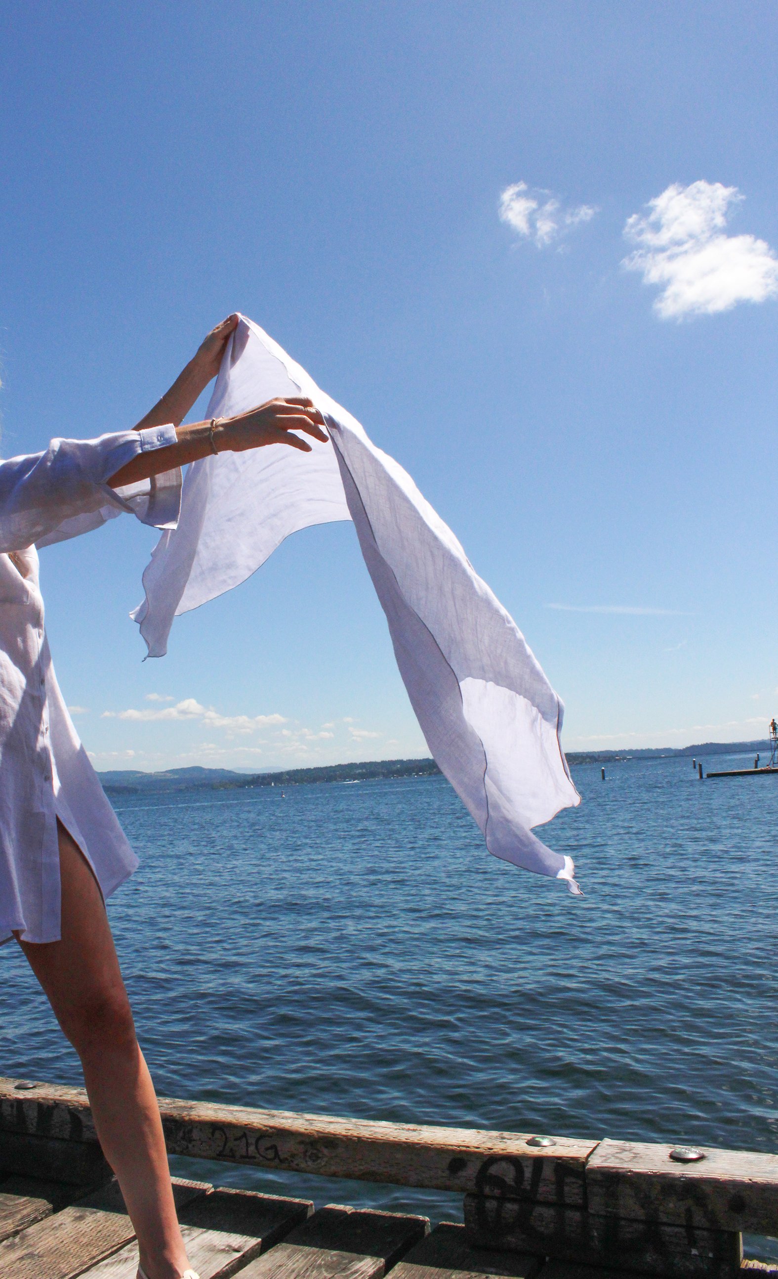 1. MATEO SCARF - COLOMBA LIVING ICE BLUE low ..jpg