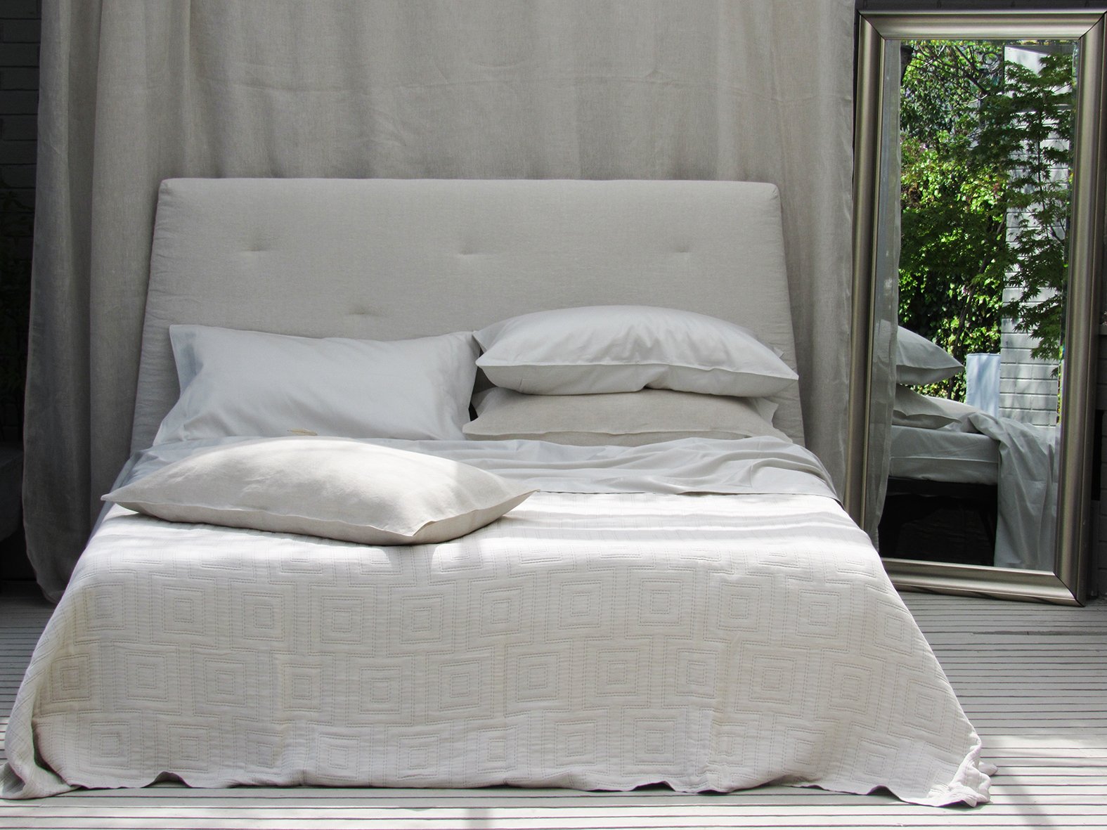 24. BEDDING - COLOMBA LIVING low .jpg