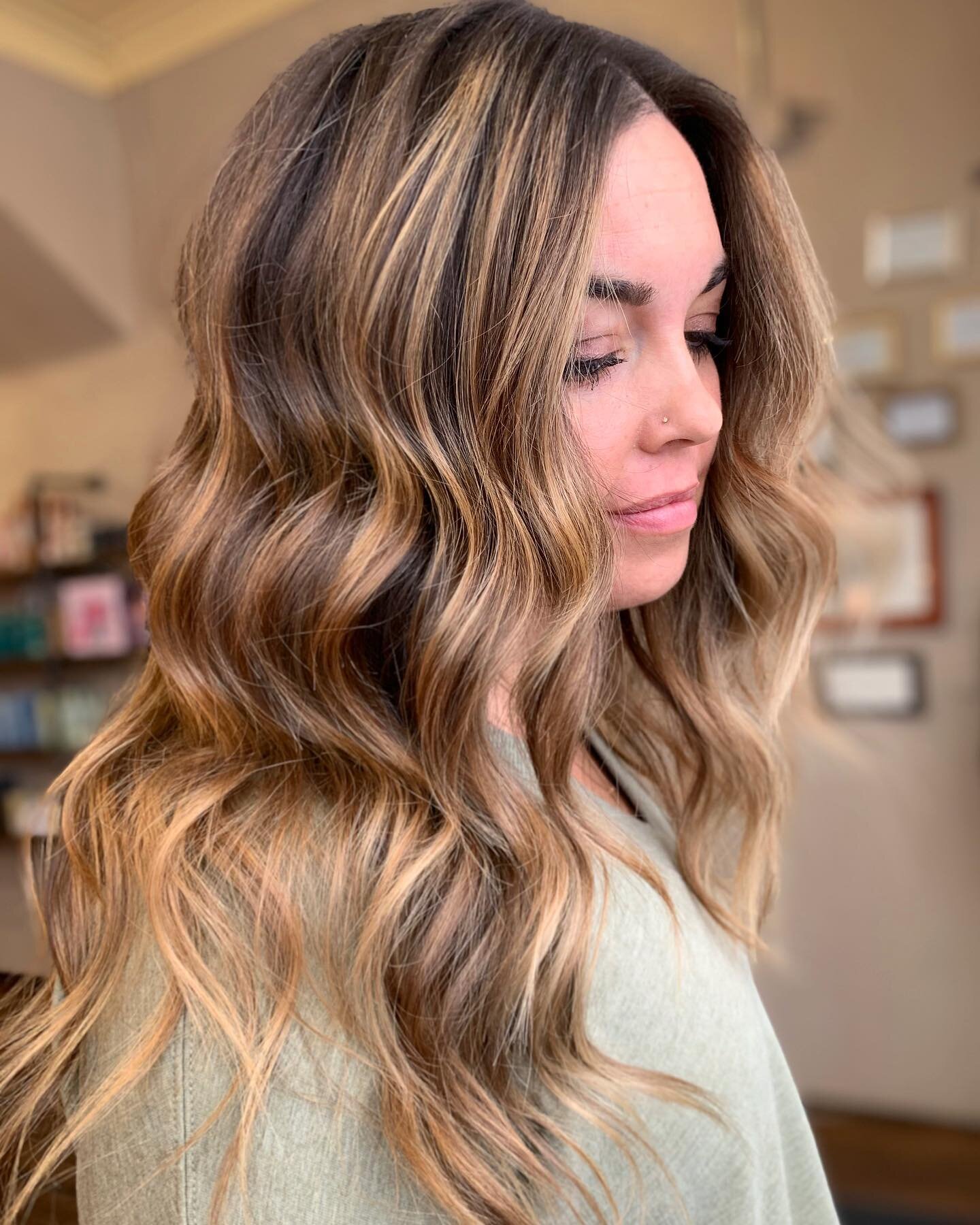 The dreamiest dimension on this beauty 🤩 I love making all of your holiday hair dreams come true!