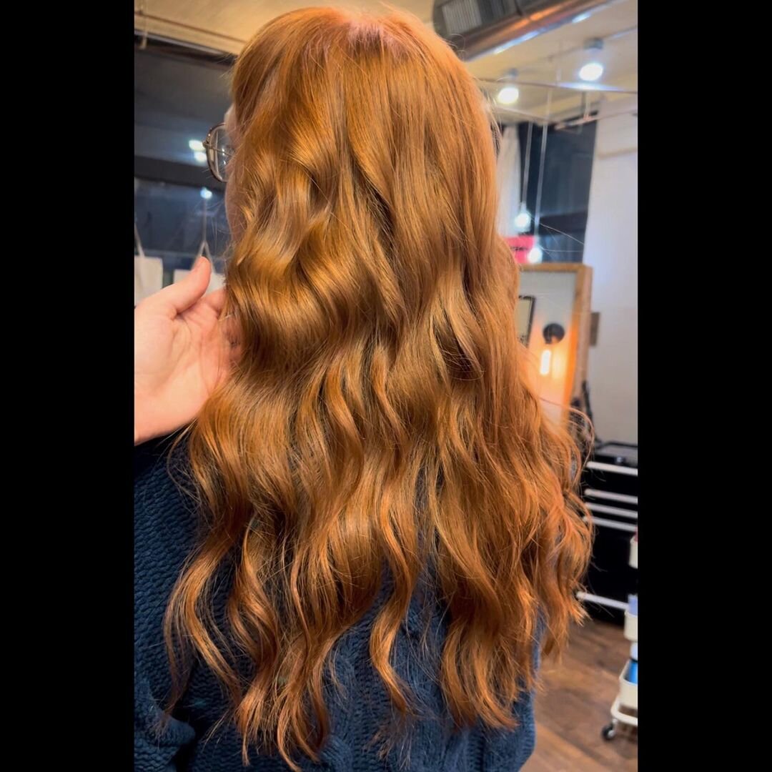 Gorgeous by @lindsayloubeauty 💃💃💃
.
.
.
.
.
.
.
.
 #minnesota #twincitieshair #minneapolissalon #hairstyle #mnhairsalon #haircoloring #minneapolishairstylist #redken #hairstylist #haircolor #hair #haircare #haircolorist #mplshair #redkenshadeseq #