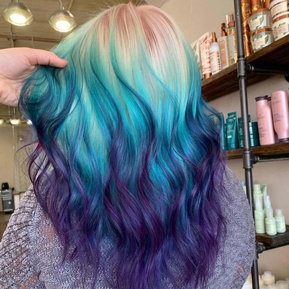 @alyssaroseeaton loves playing with vivids! 
.
.
.
.
.
.
.
 #purplehair #mermaidhair #bluehairdye #pulpriot #pulpriothair #pulpriotsemis #pulpriotisthepaint #pulpriot #pulpriothair #pulpriotcolor #minneapolis #minneapolismn #minneapolissalon #salon #