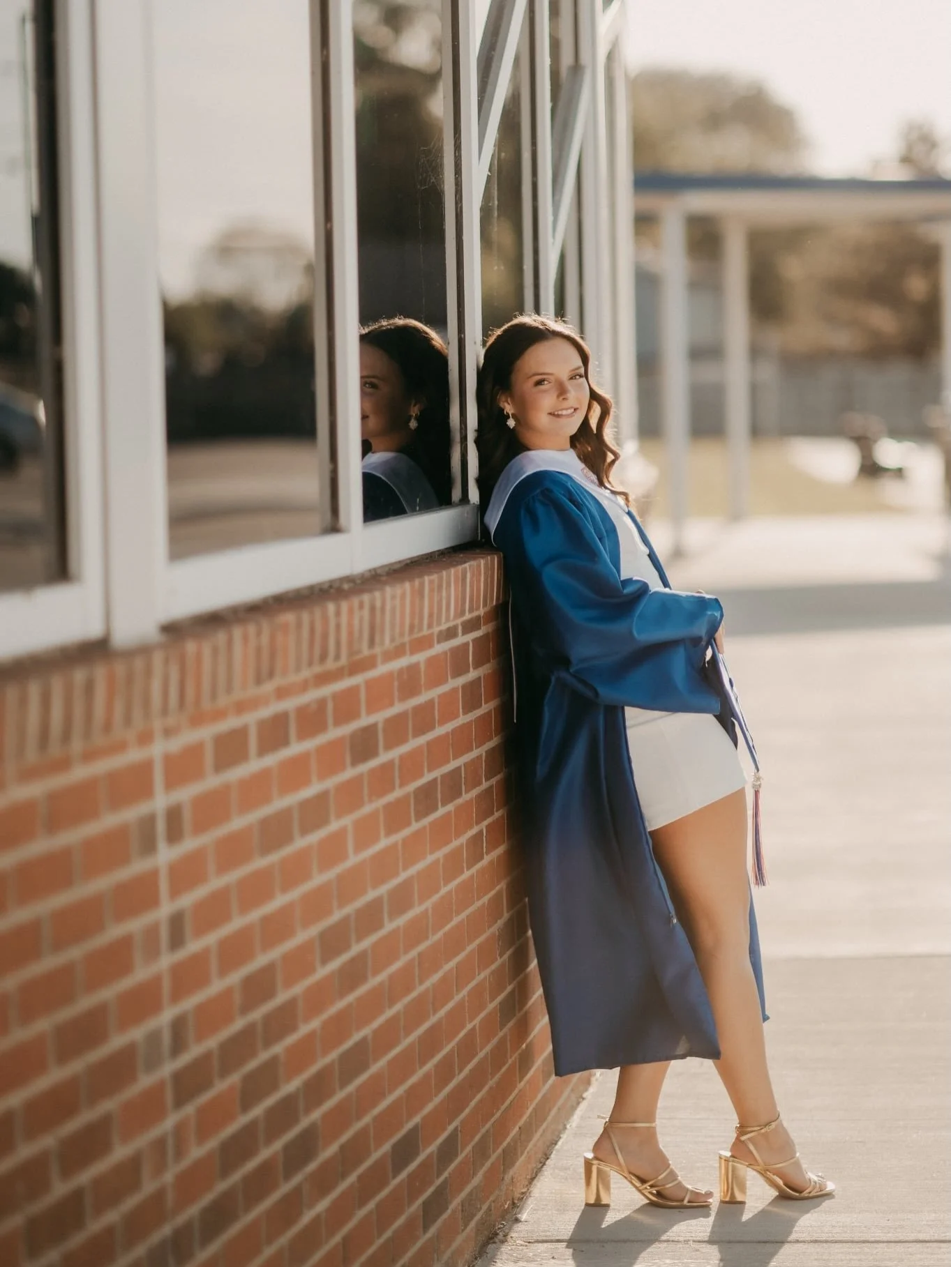 If you don&rsquo;t get professional proof of graduating did it even happen? 

#apollohighschool #owensborokyseniorphotographer #melaniehodskinsseniors