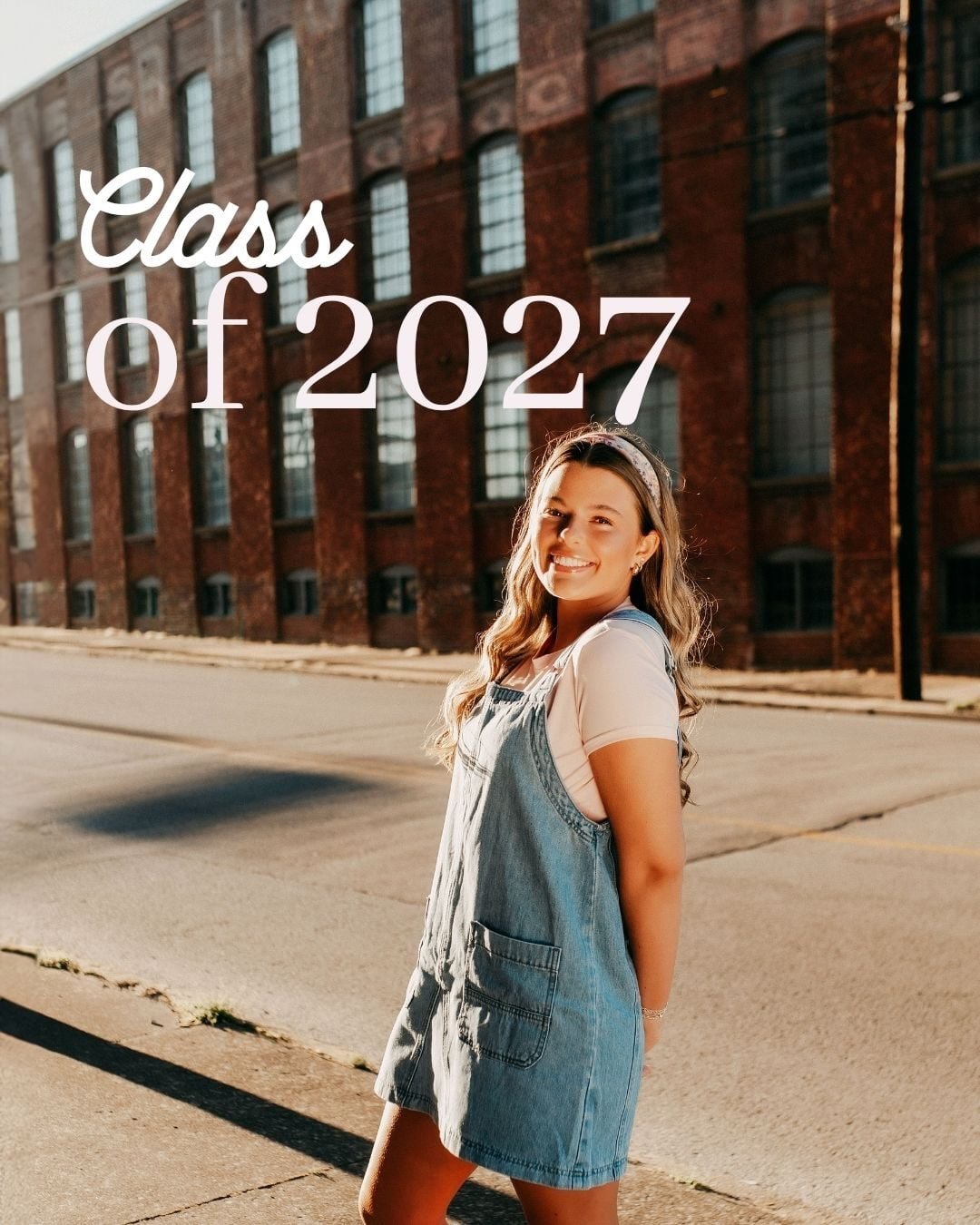 Hadley ✨

Hadley has such a calm and confident presence about her. She&rsquo;s thoughtful, organized, and pays attention to every little detail, which makes everything she does look polished and intentional.

#owensborokyseniorphotographer #melanieho