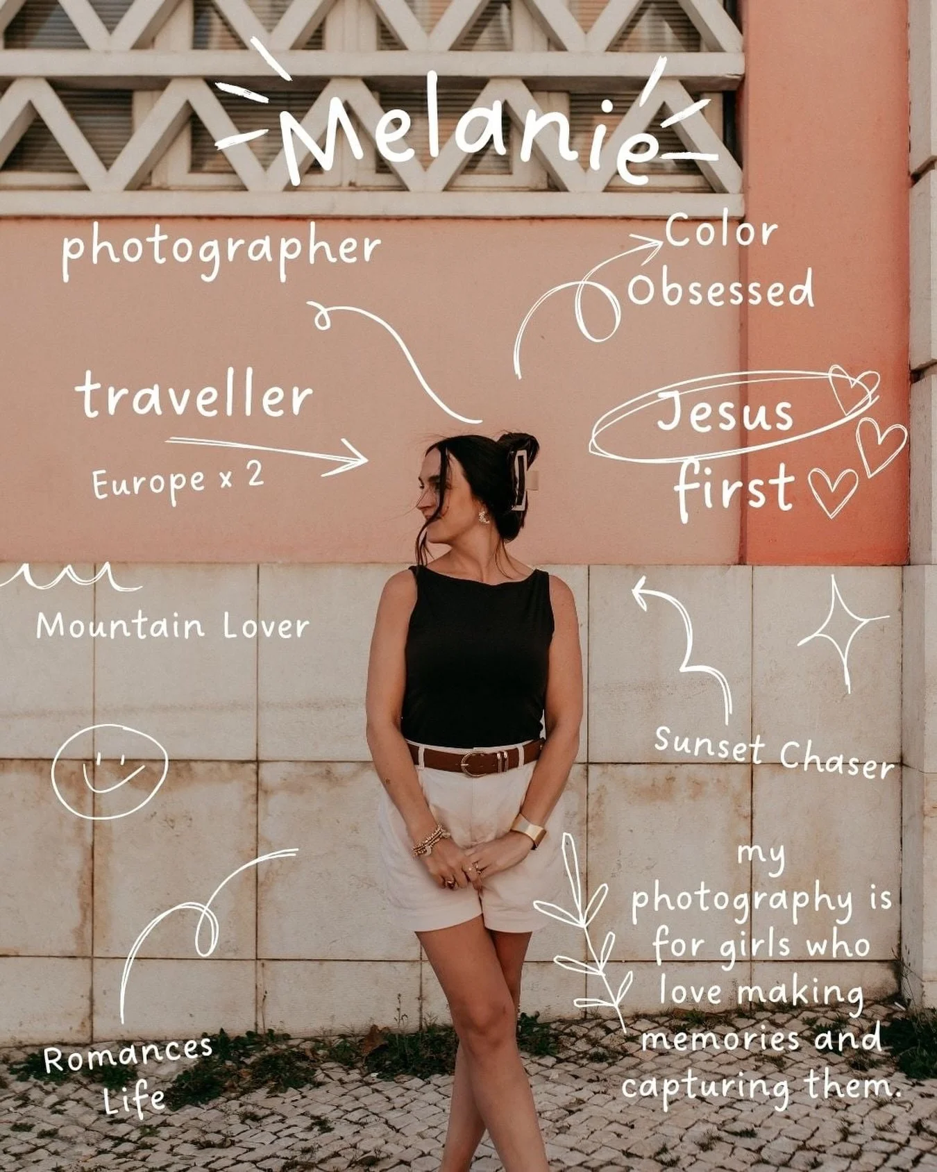 Hi, I&rsquo;ll be taking your senior photos. 👋📸

I&rsquo;ve been a photographer for 14 years and have taken photos of HUNDREDS of  seniors.

I enjoy taking amazing photos of girls and showing them how beautiful they truly are. In a world where soci